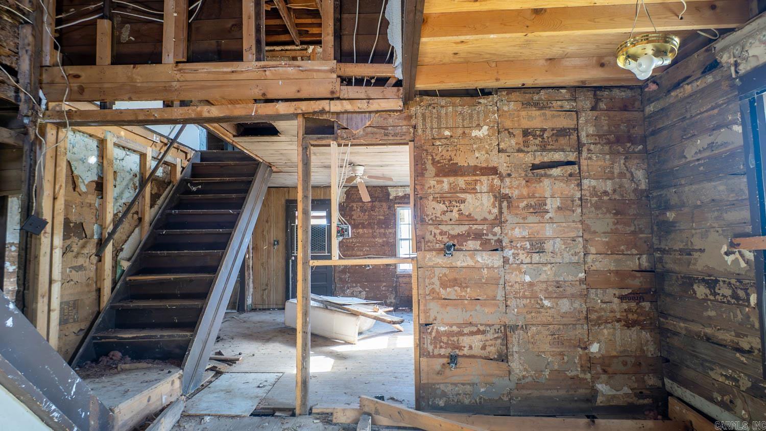 Photo 8 - Residential for sale – 210 N Oak Street   Salem, AR