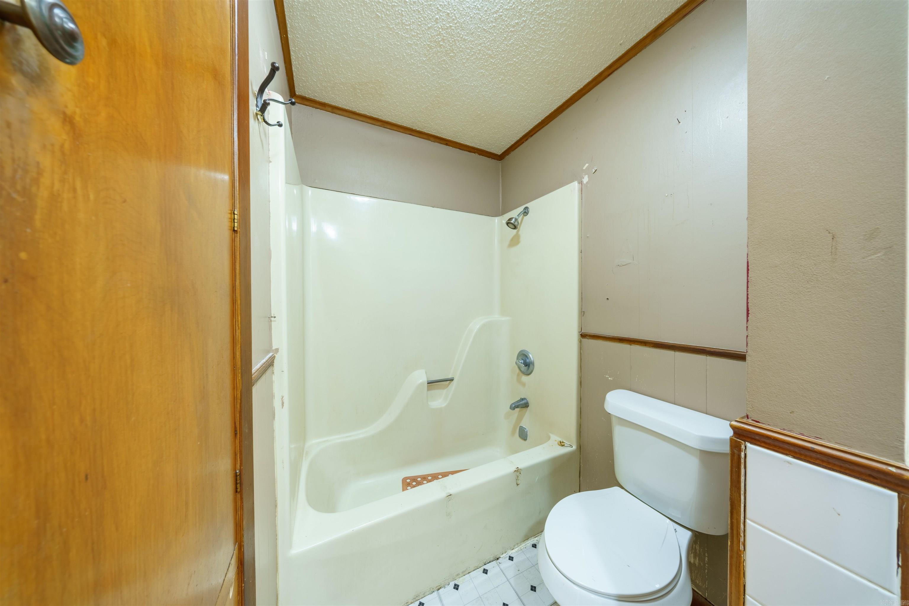 Photo 12 - Residential for sale – 112  Stacey   Batesville, AR