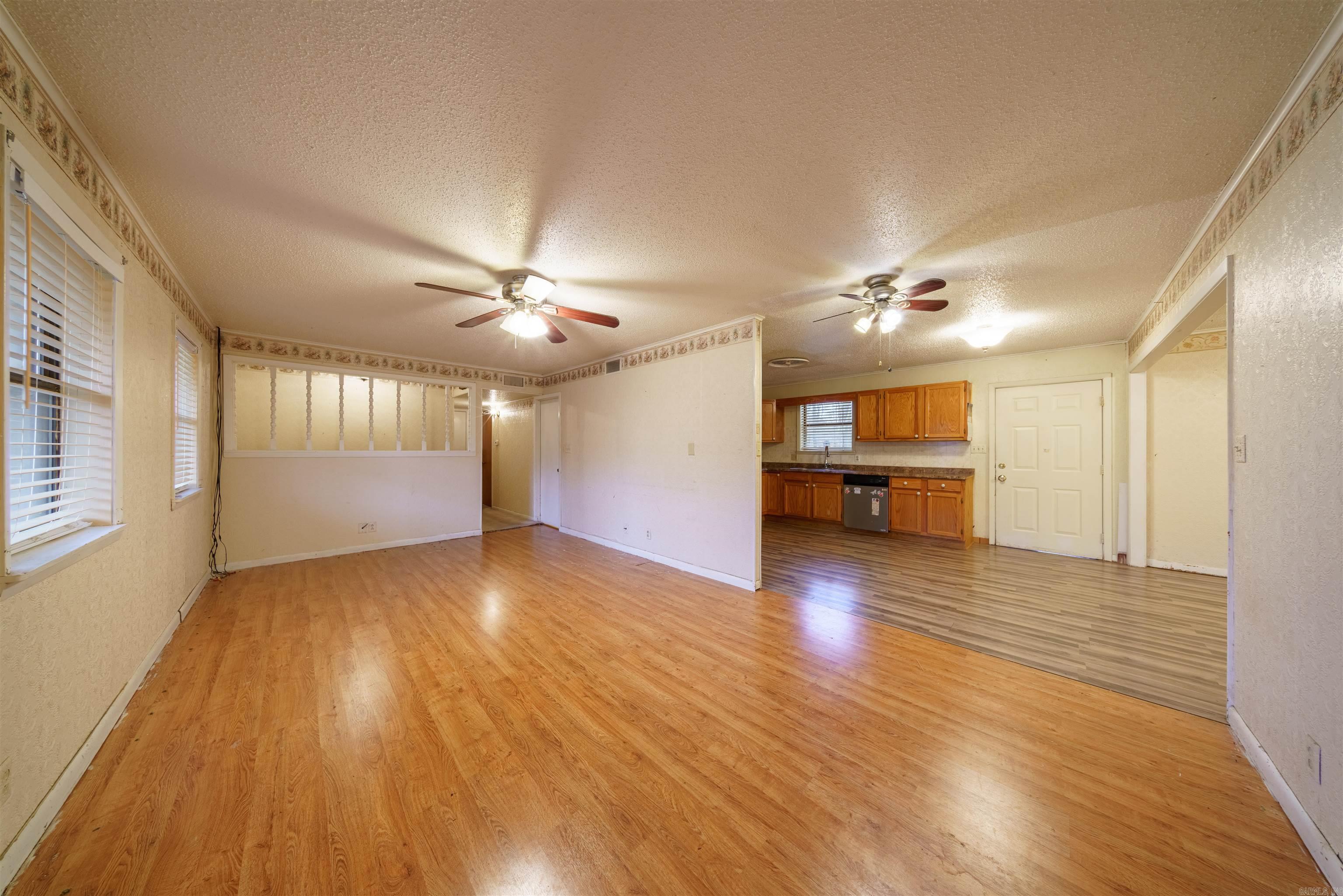 Photo 8 - Residential for sale – 112  Stacey   Batesville, AR