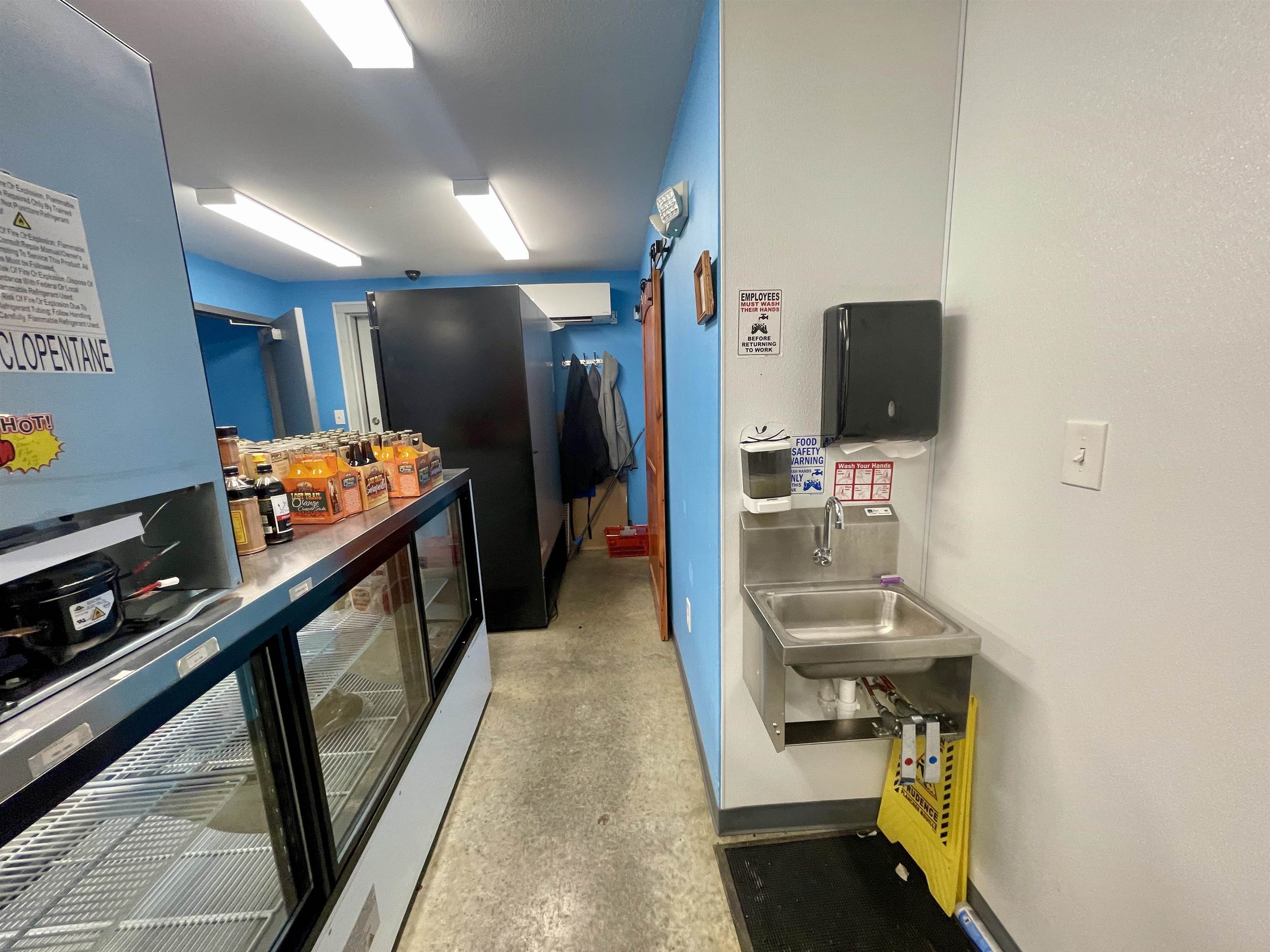 Photo 8 - Commercial / Industrial for sale – 908  US 167   Cave City, AR