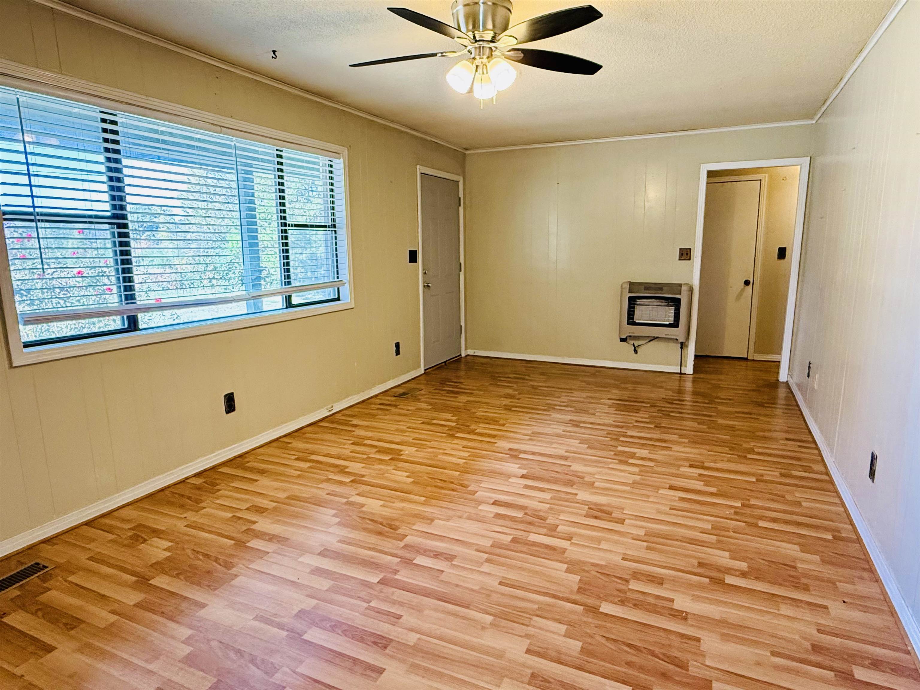 Photo 9 - Residential for sale – 147  Winfree Lane   Melbourne, AR