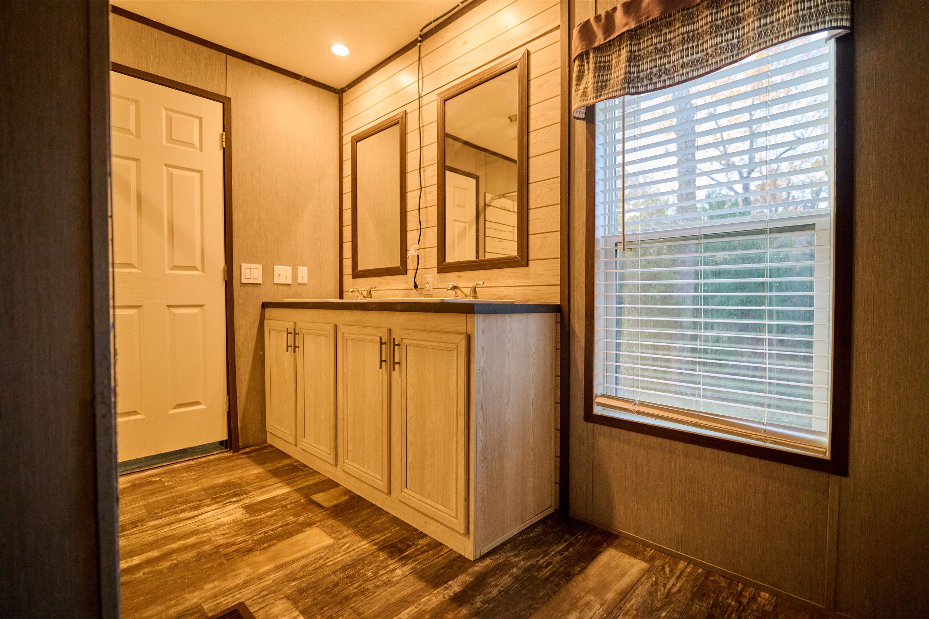 Photo 11 - Residential for sale – 649  Needles Eye Trl   Mammoth Spring, AR