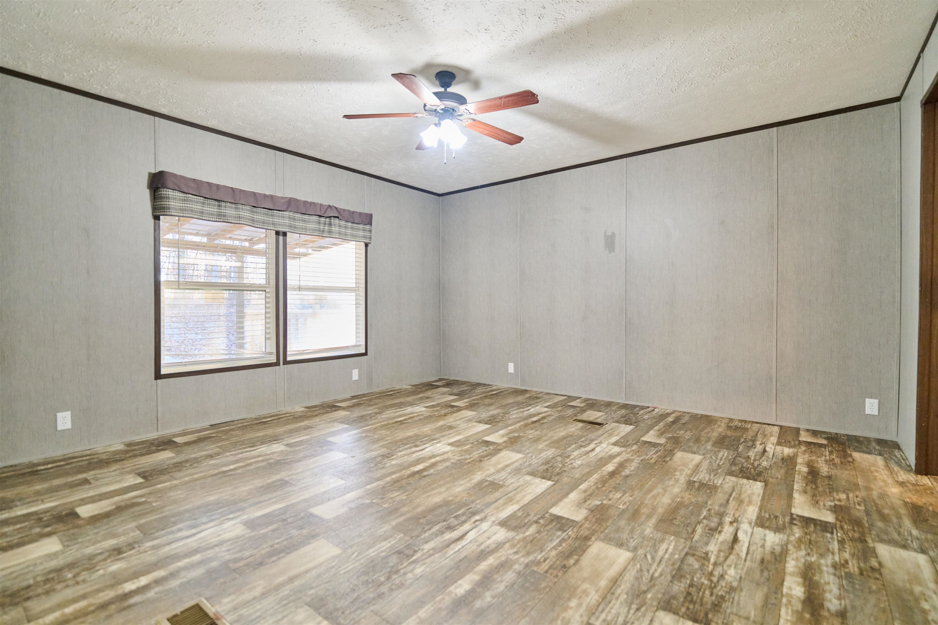 Photo 13 - Residential for sale – 649  Needles Eye Trl   Mammoth Spring, AR