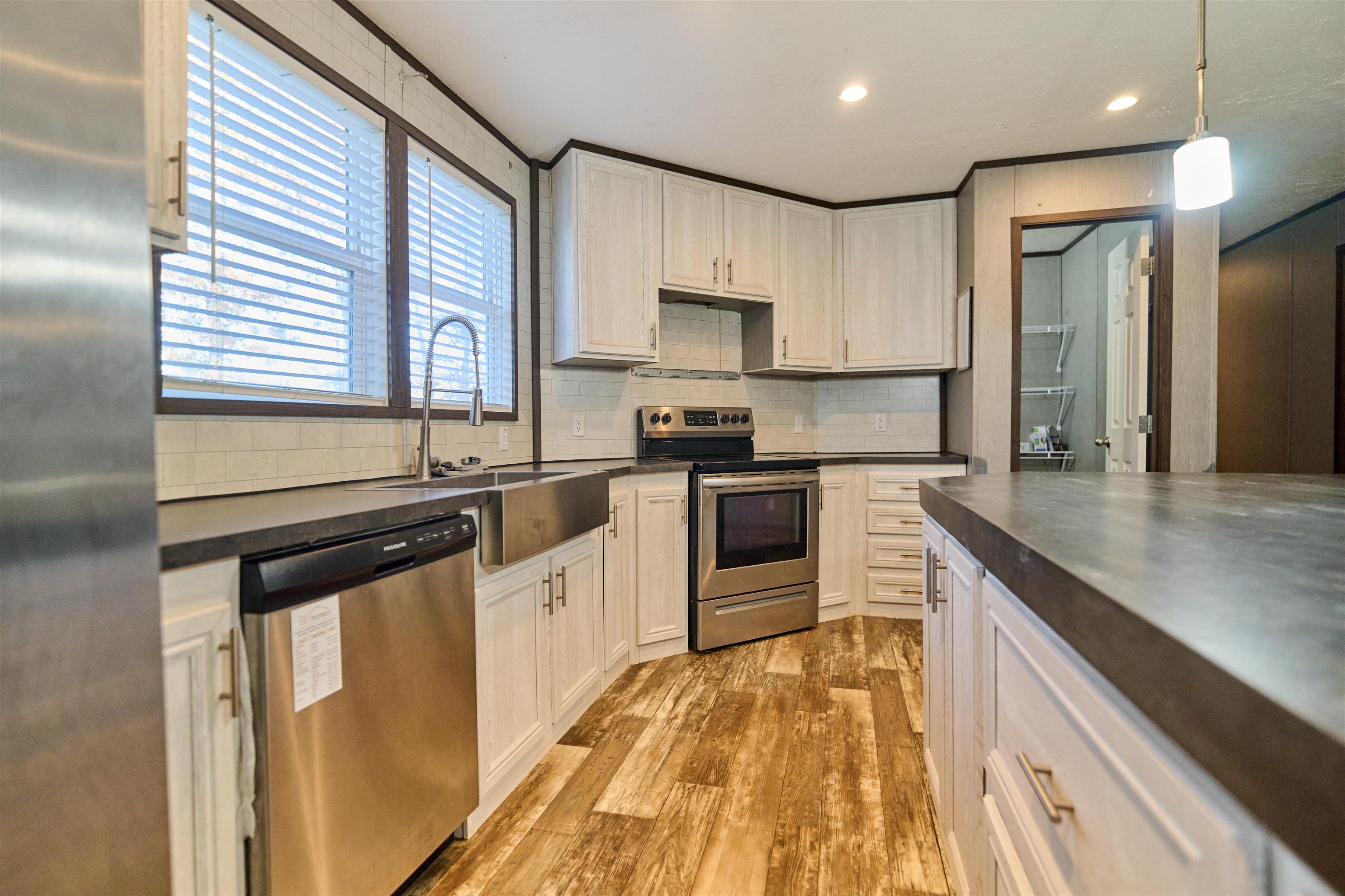 Photo 5 - Residential for sale – 649  Needles Eye Trl   Mammoth Spring, AR