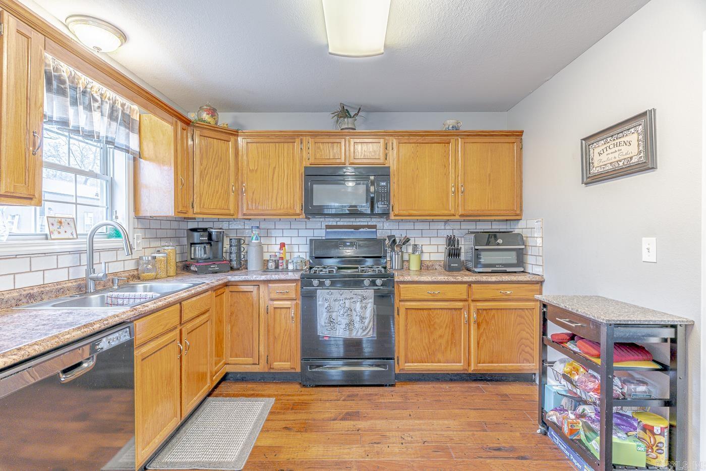 Photo 11 - Residential for sale – 80  Circle   Evening Shade, AR