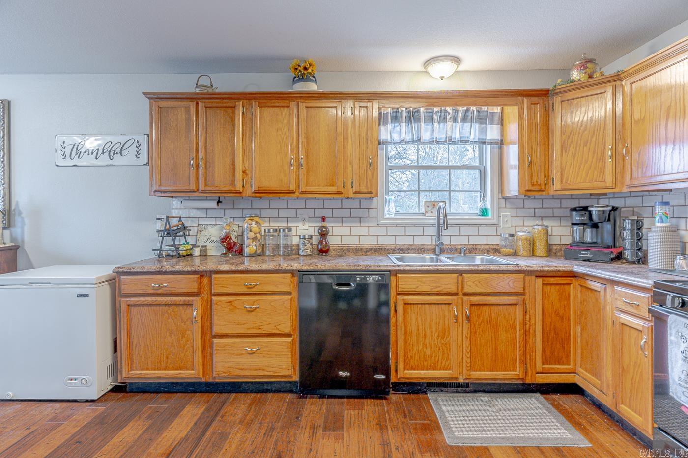 Photo 12 - Residential for sale – 80  Circle   Evening Shade, AR