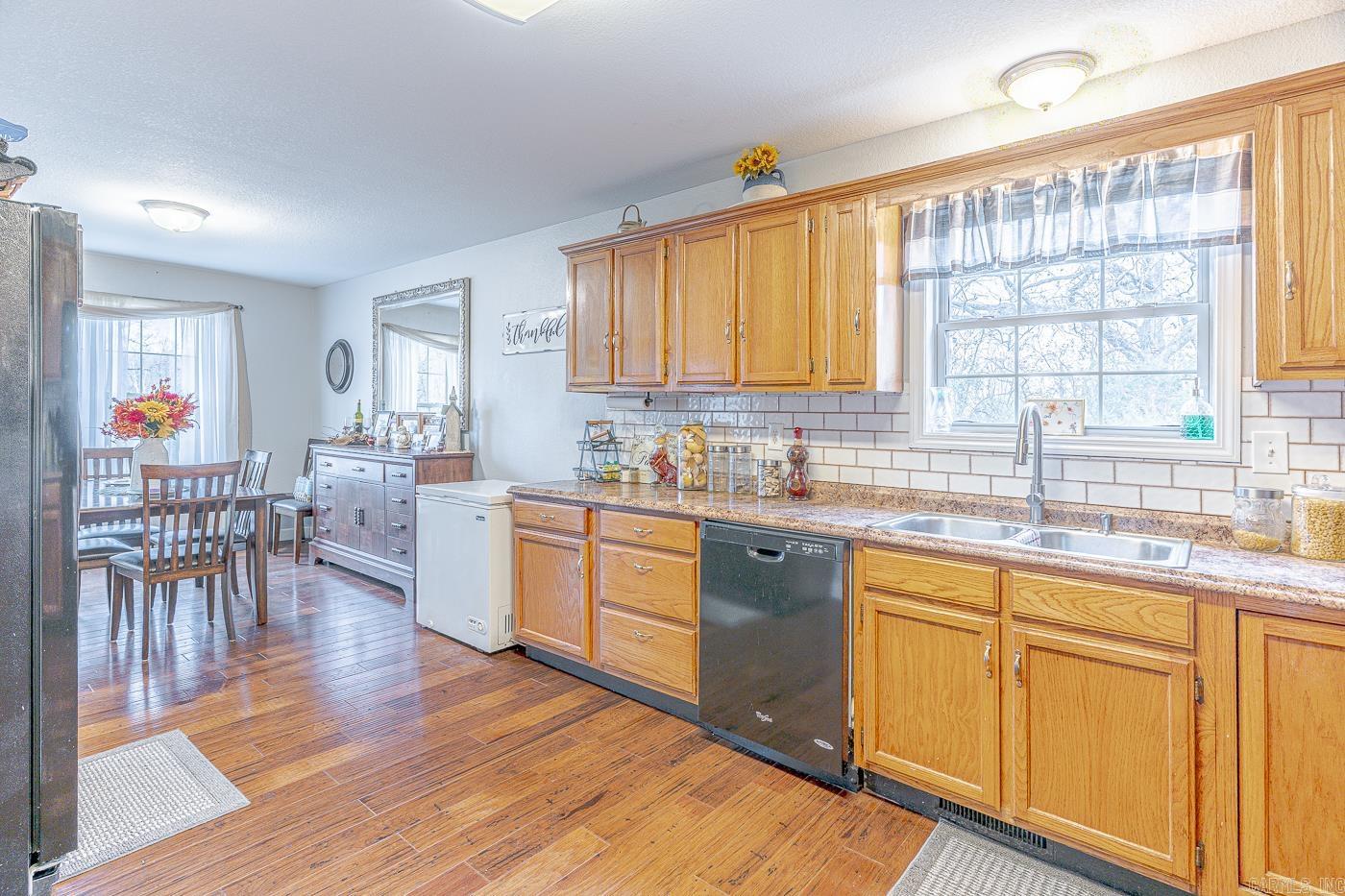 Photo 14 - Residential for sale – 80  Circle   Evening Shade, AR