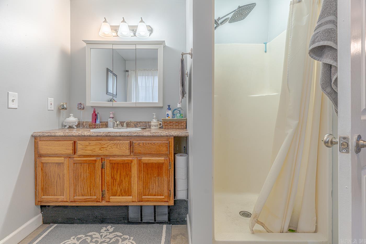 Photo 18 - Residential for sale – 80  Circle   Evening Shade, AR