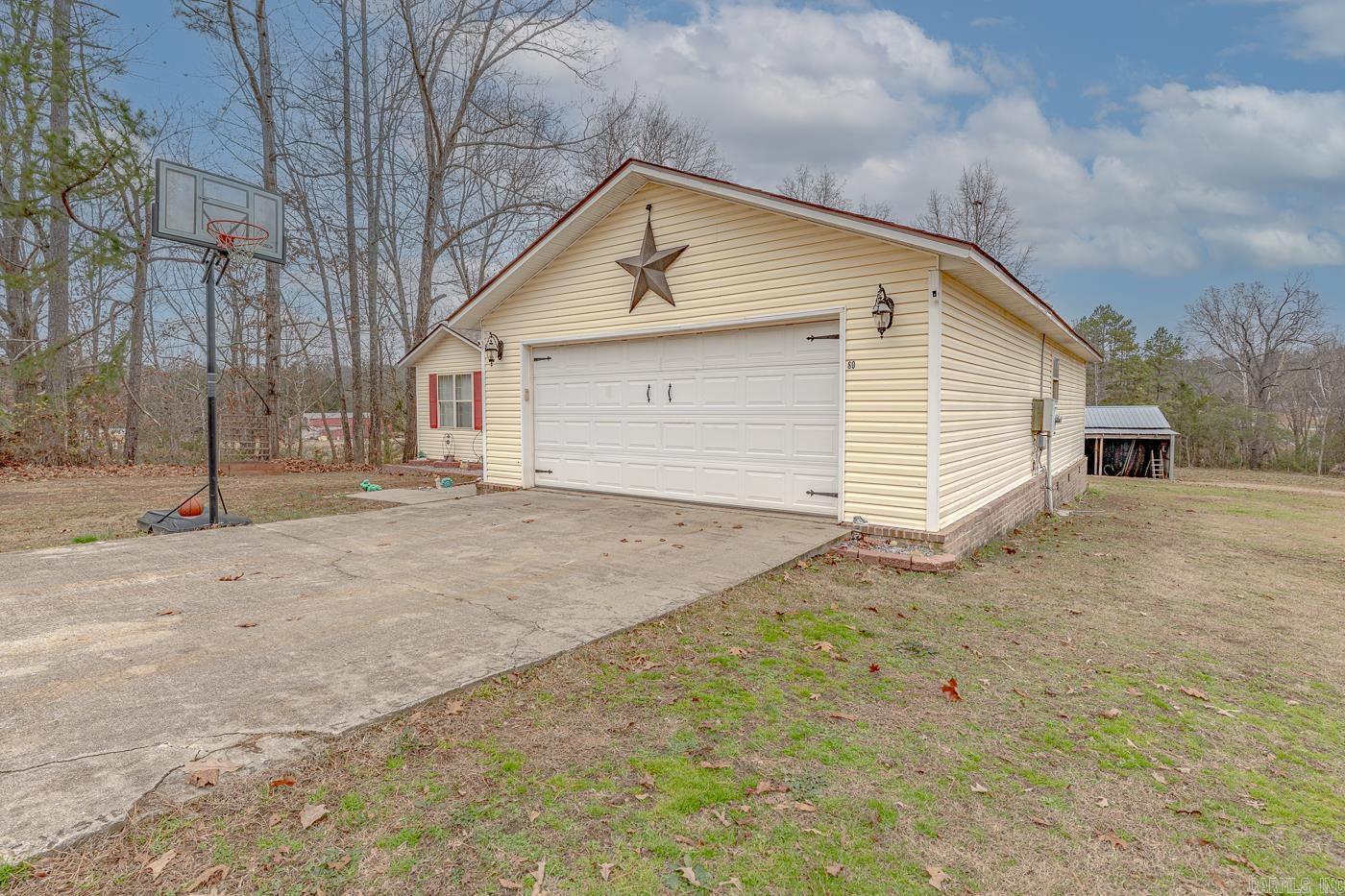 Photo 3 - Residential for sale – 80  Circle   Evening Shade, AR