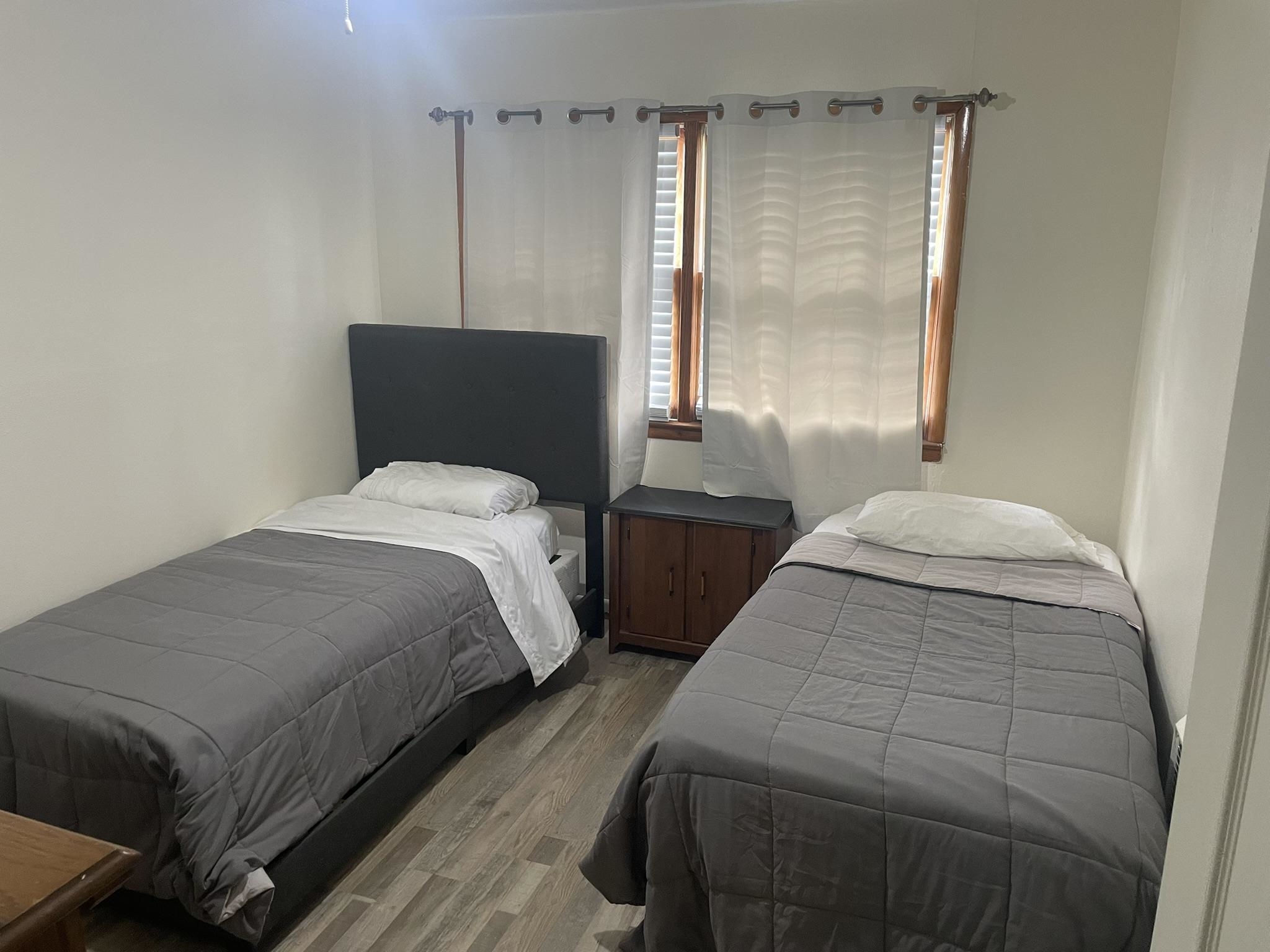 Photo 14 - Residential for sale – 82  West Main Street   Melbourne, AR