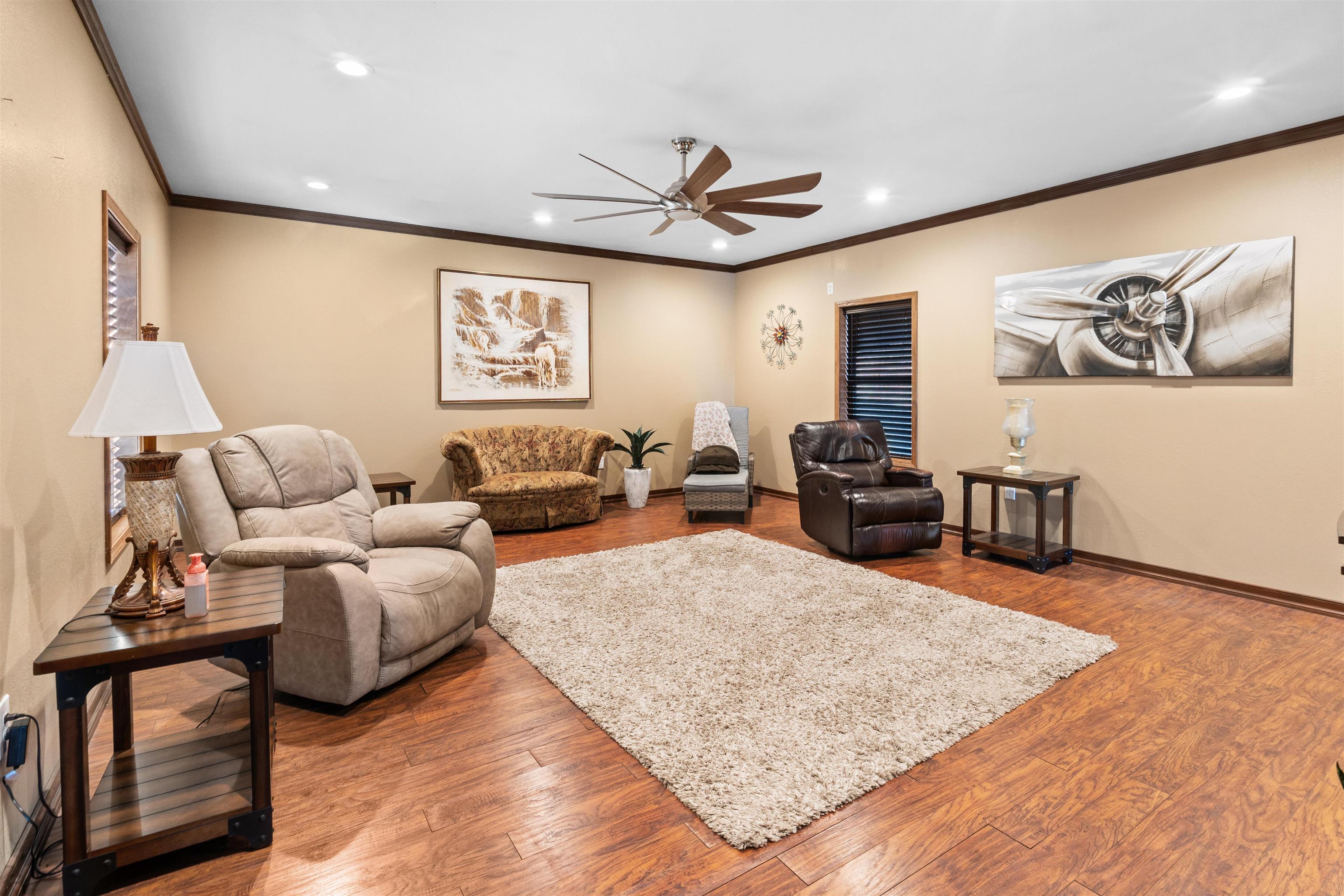 Photo 2 - Residential for sale – 509  E. Olive Street   Melbourne, AR