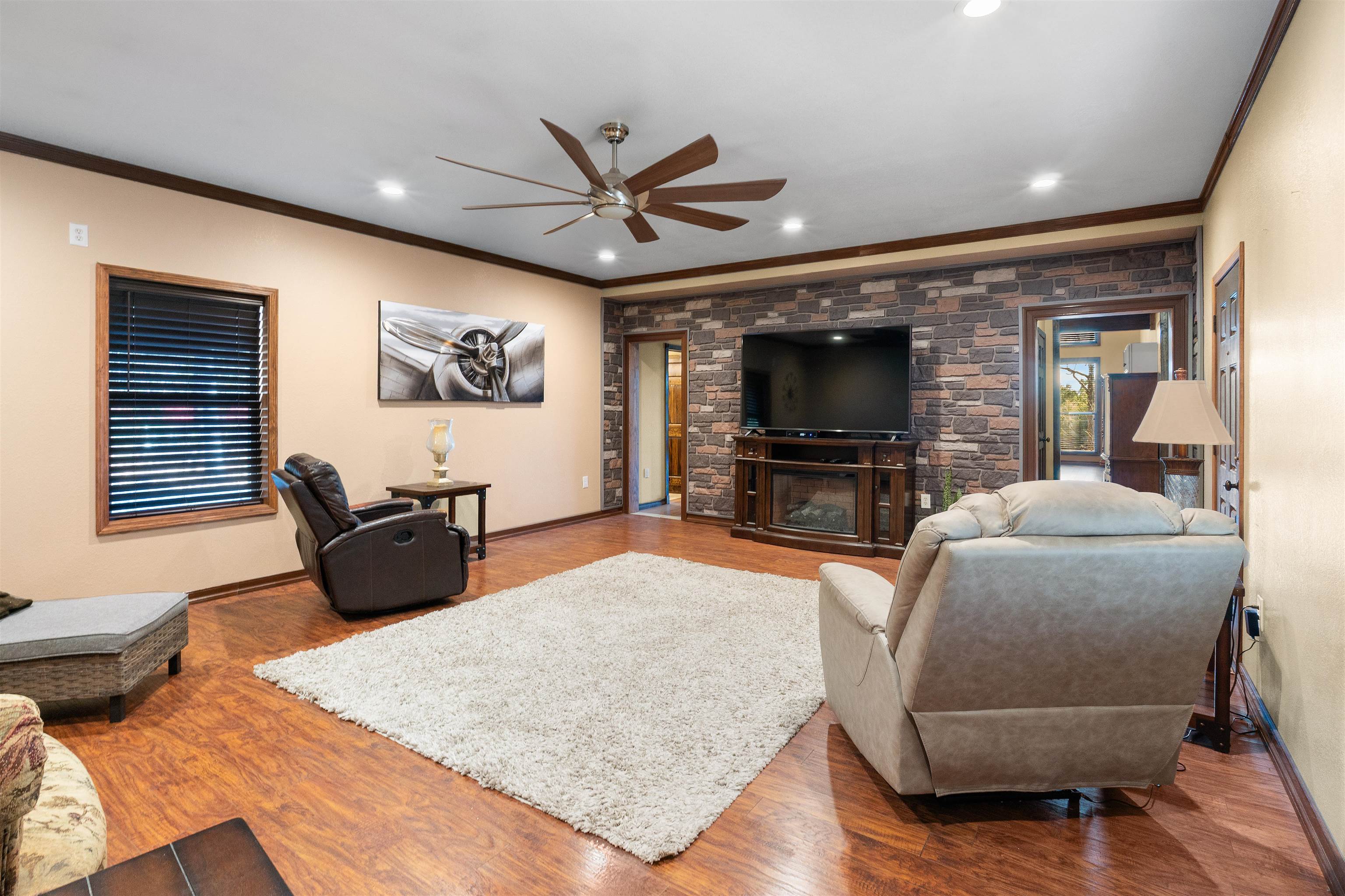 Photo 3 - Residential for sale – 509  E. Olive Street   Melbourne, AR