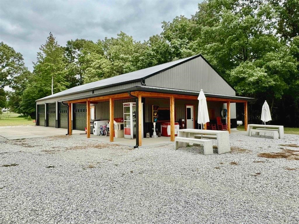 Photo 2 - Residential for sale – 505  Possum Trot Road   Melbourne, AR