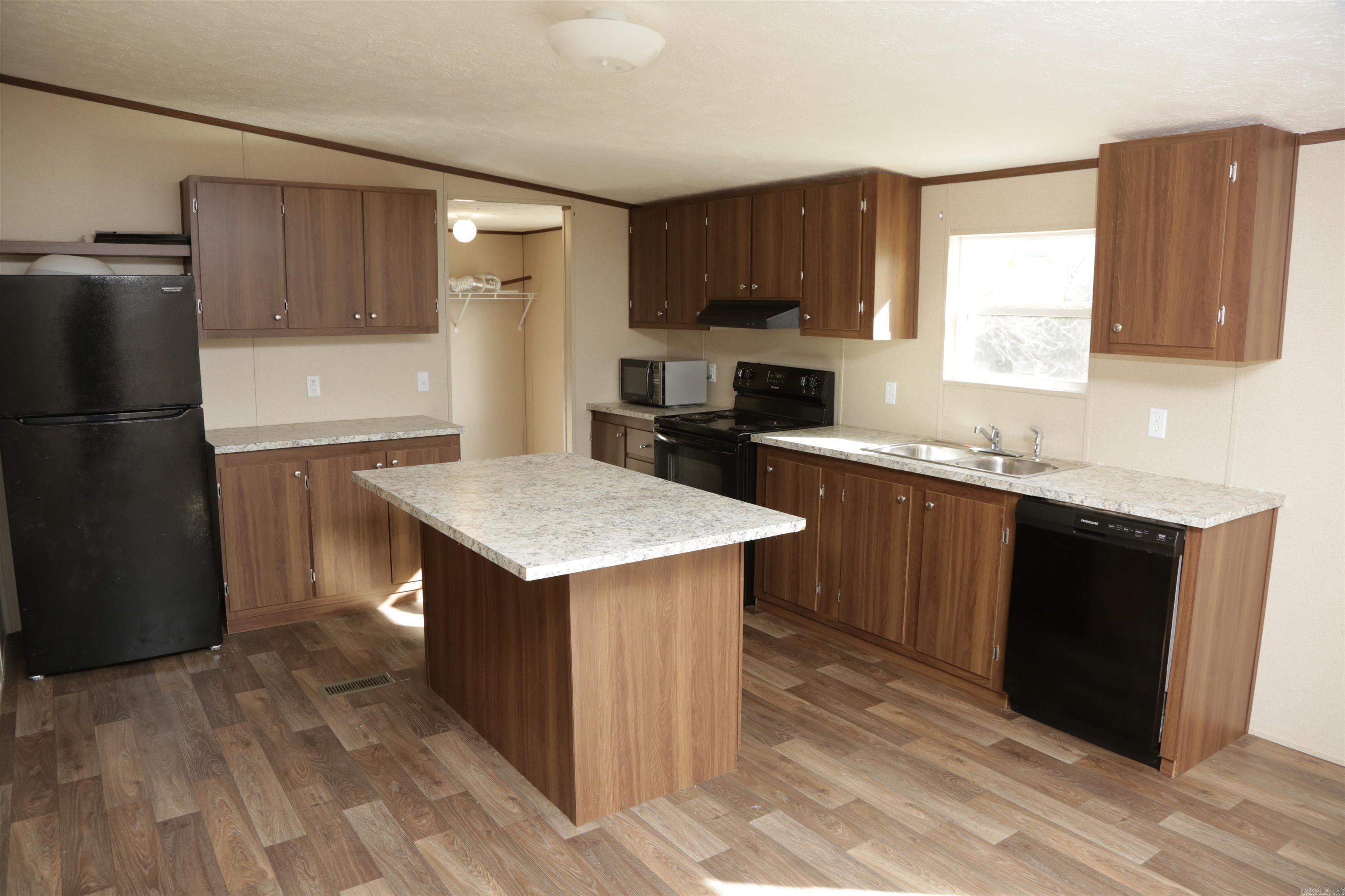 Photo 10 - Residential for sale – 167  Melon   Cave City, AR