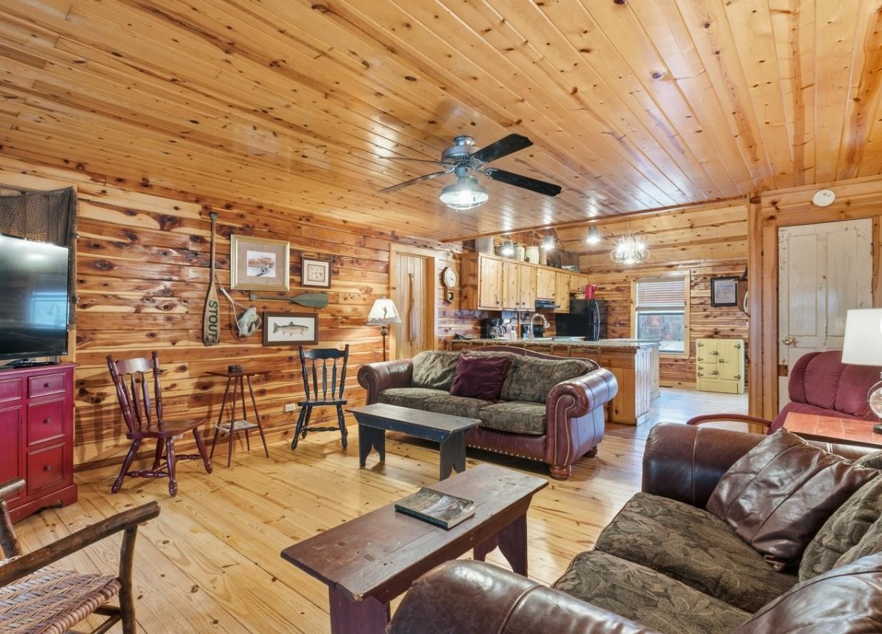 Photo 16 - Residential for sale – 908 S Riverview 832 S Riverview Lane  Mountain View, AR