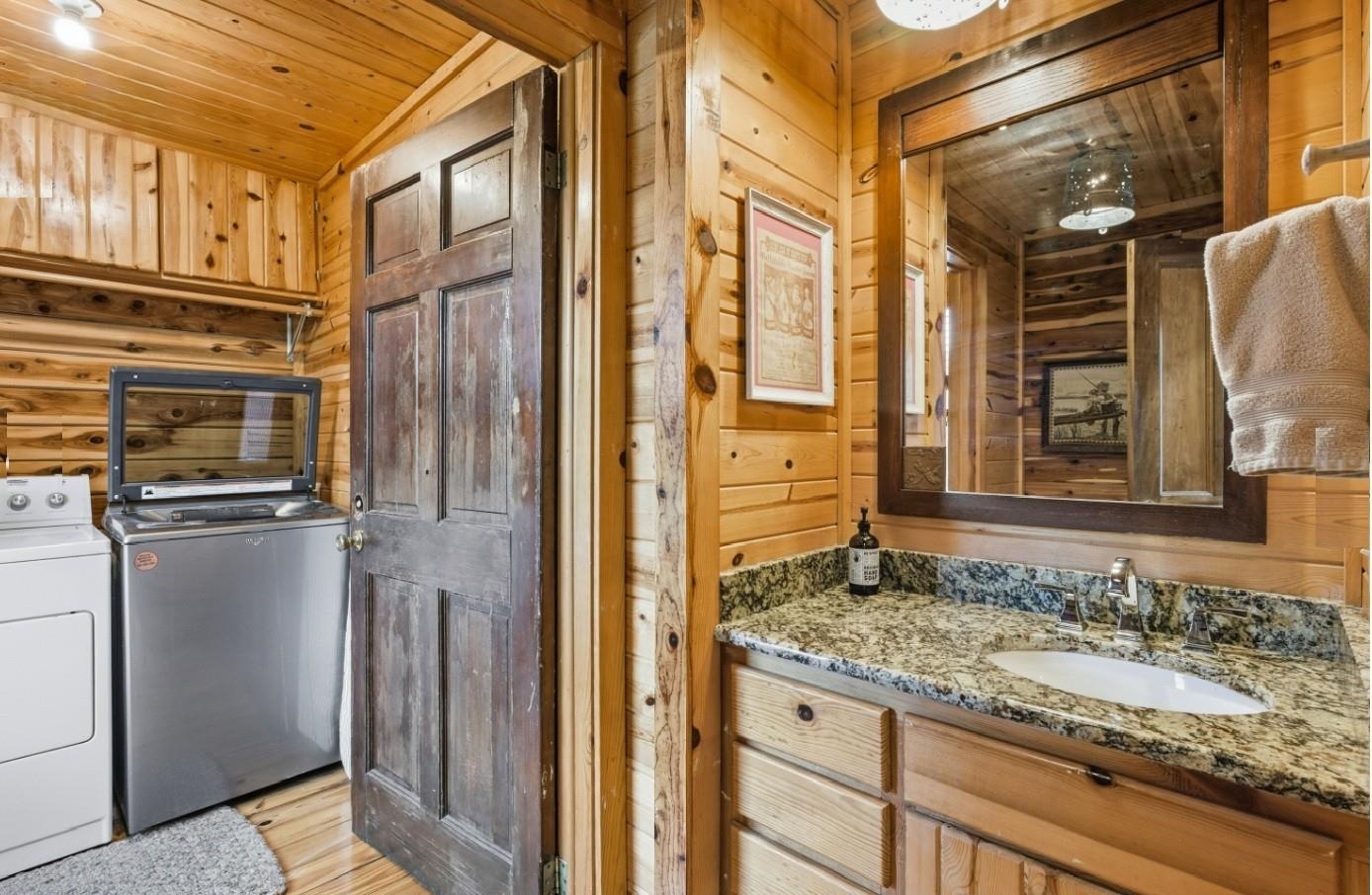 Photo 25 - Residential for sale – 908 S Riverview 832 S Riverview Lane  Mountain View, AR