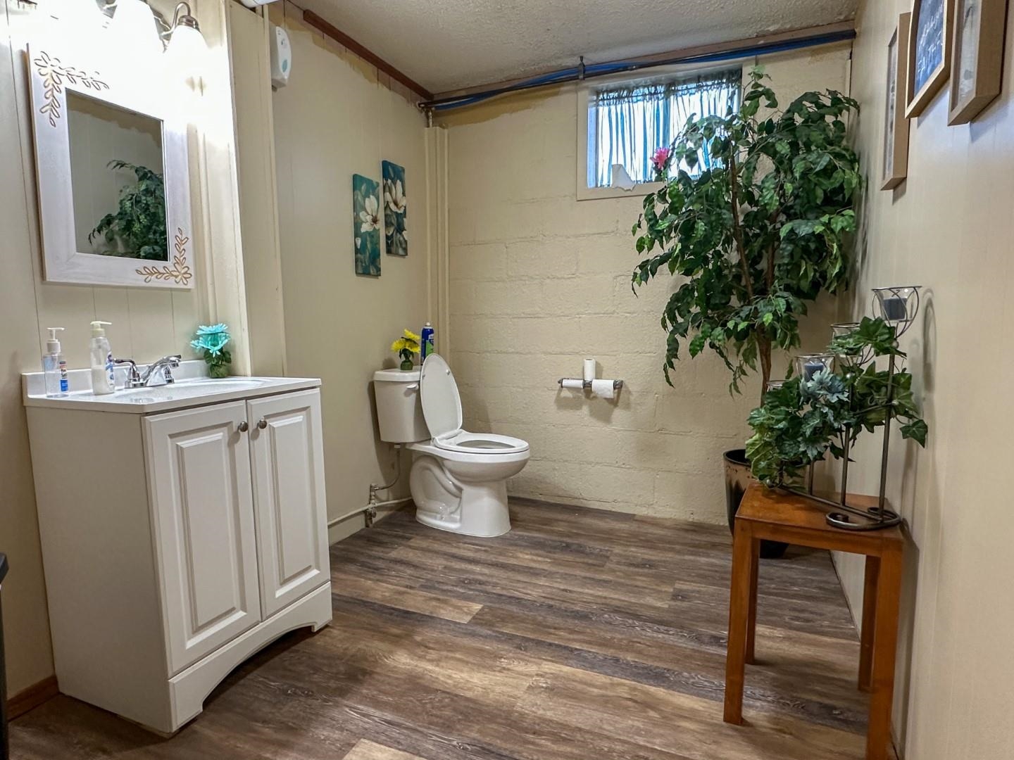 Photo 12 - Residential for sale – 54  Bobo   Hardy, AR