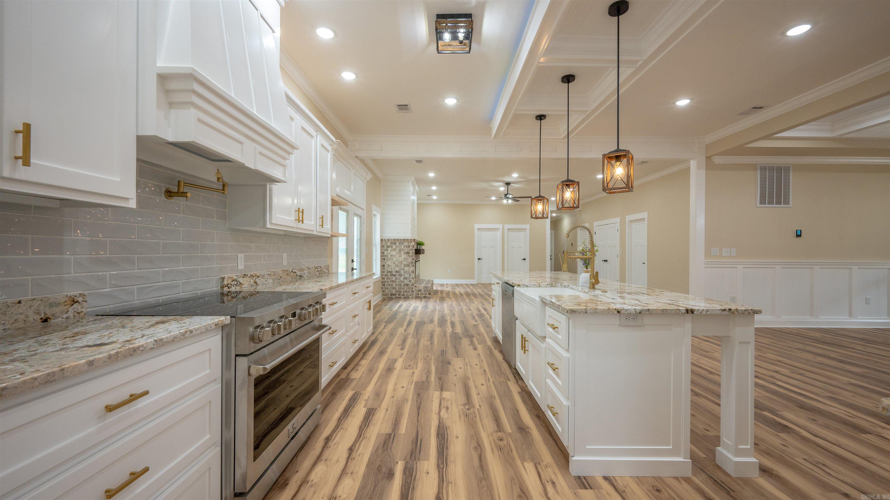 Photo 16 - Residential for sale – 1867  Locust Grove Rd   Batesville, AR