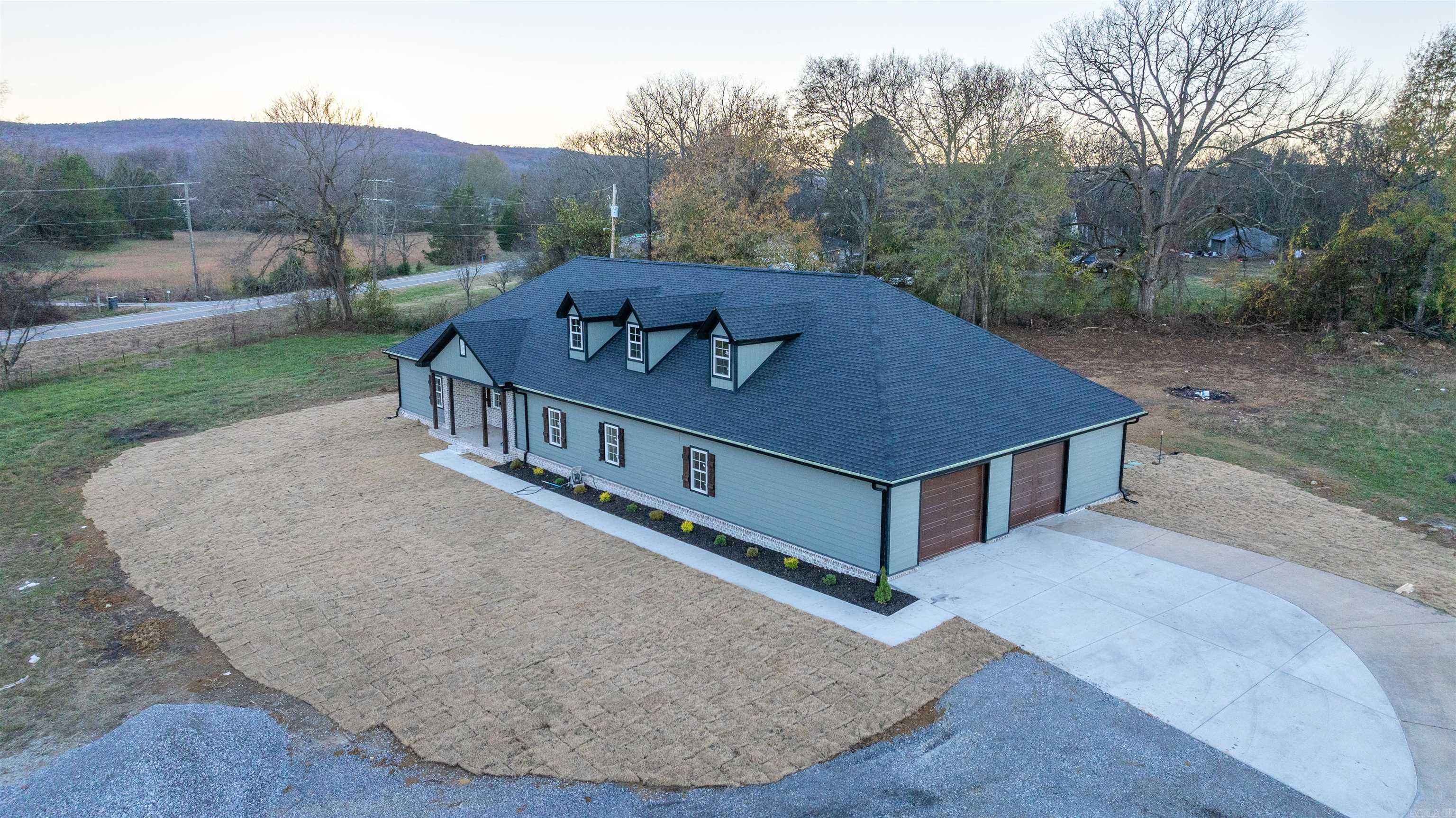 Photo 3 - Residential for sale – 1867  Locust Grove Rd   Batesville, AR