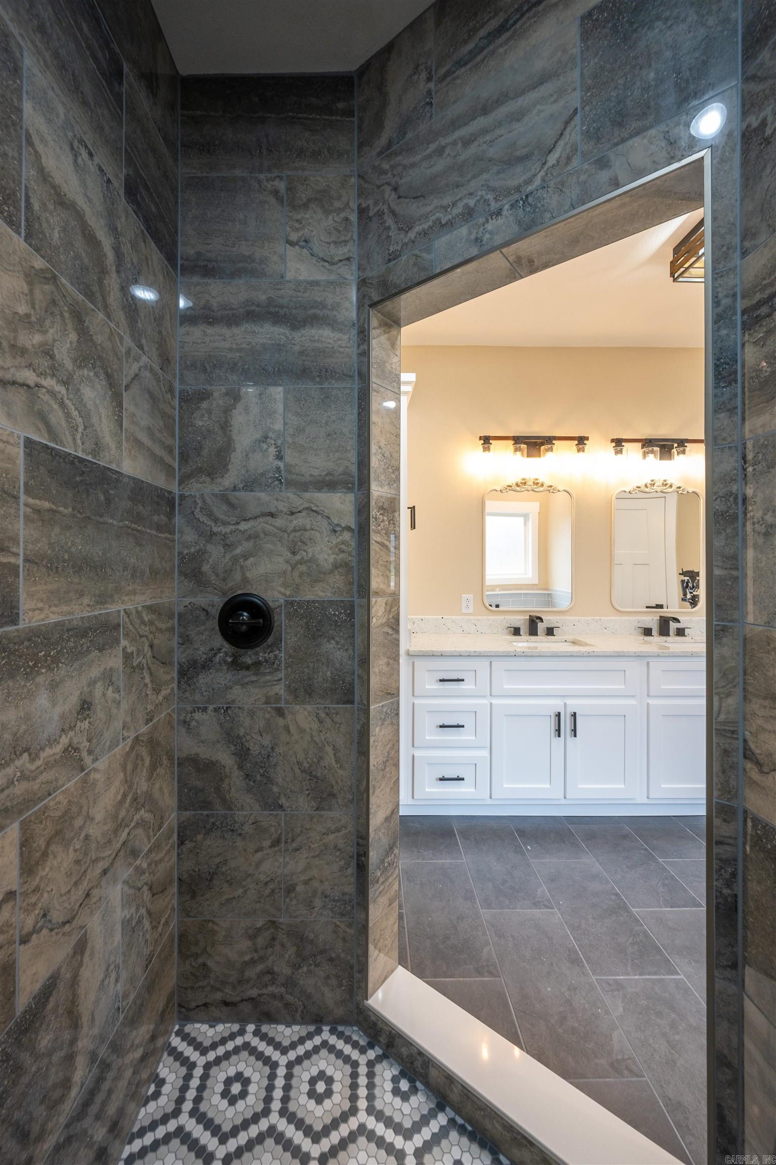 Photo 24 - Residential for sale – 1867  Locust Grove Rd   Batesville, AR