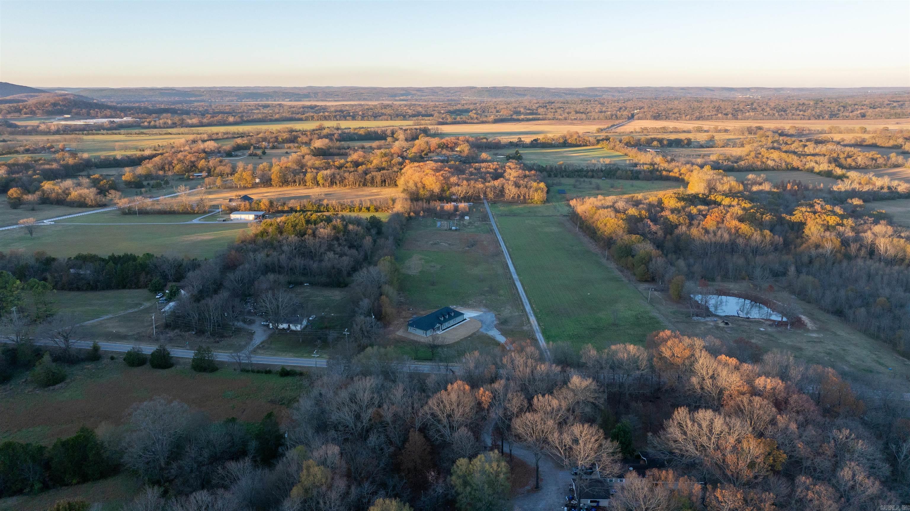 Photo 5 - Residential for sale – 1867  Locust Grove Rd   Batesville, AR