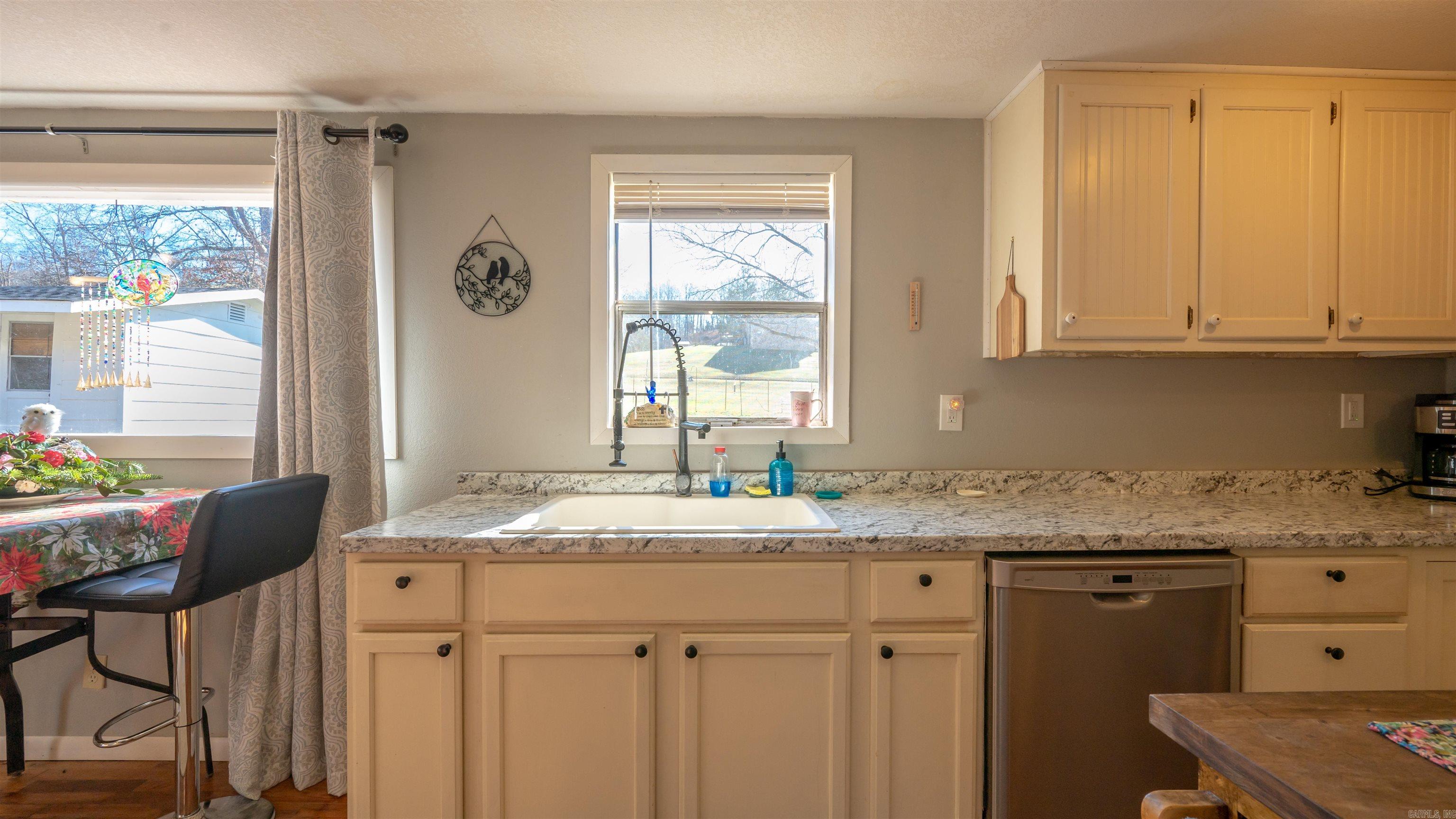 Photo 8 - Residential for sale – 2920  Cave Creek   Batesville, AR