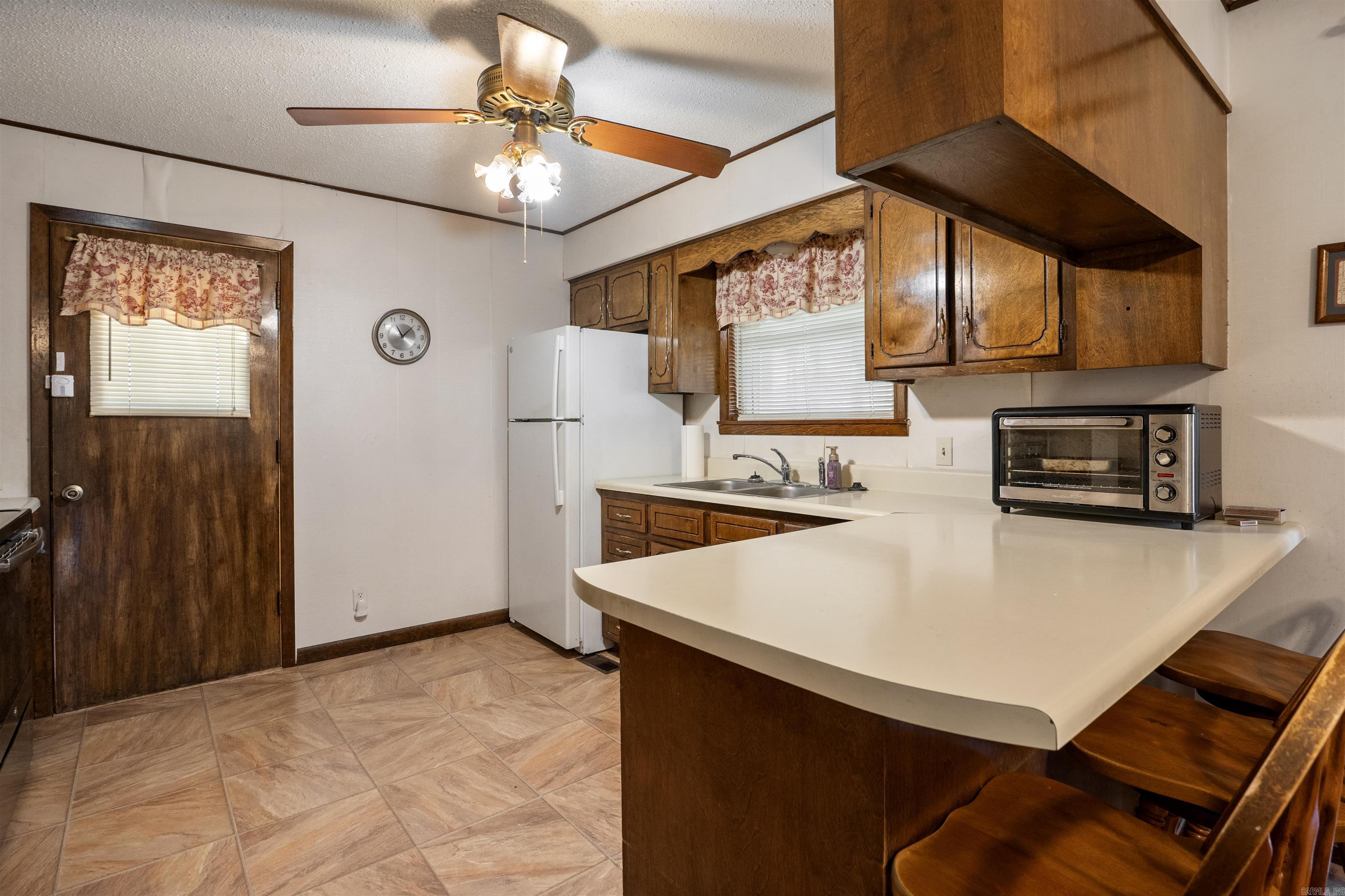 Photo 6 - Residential for sale – 657 N Locust St   Newark, AR