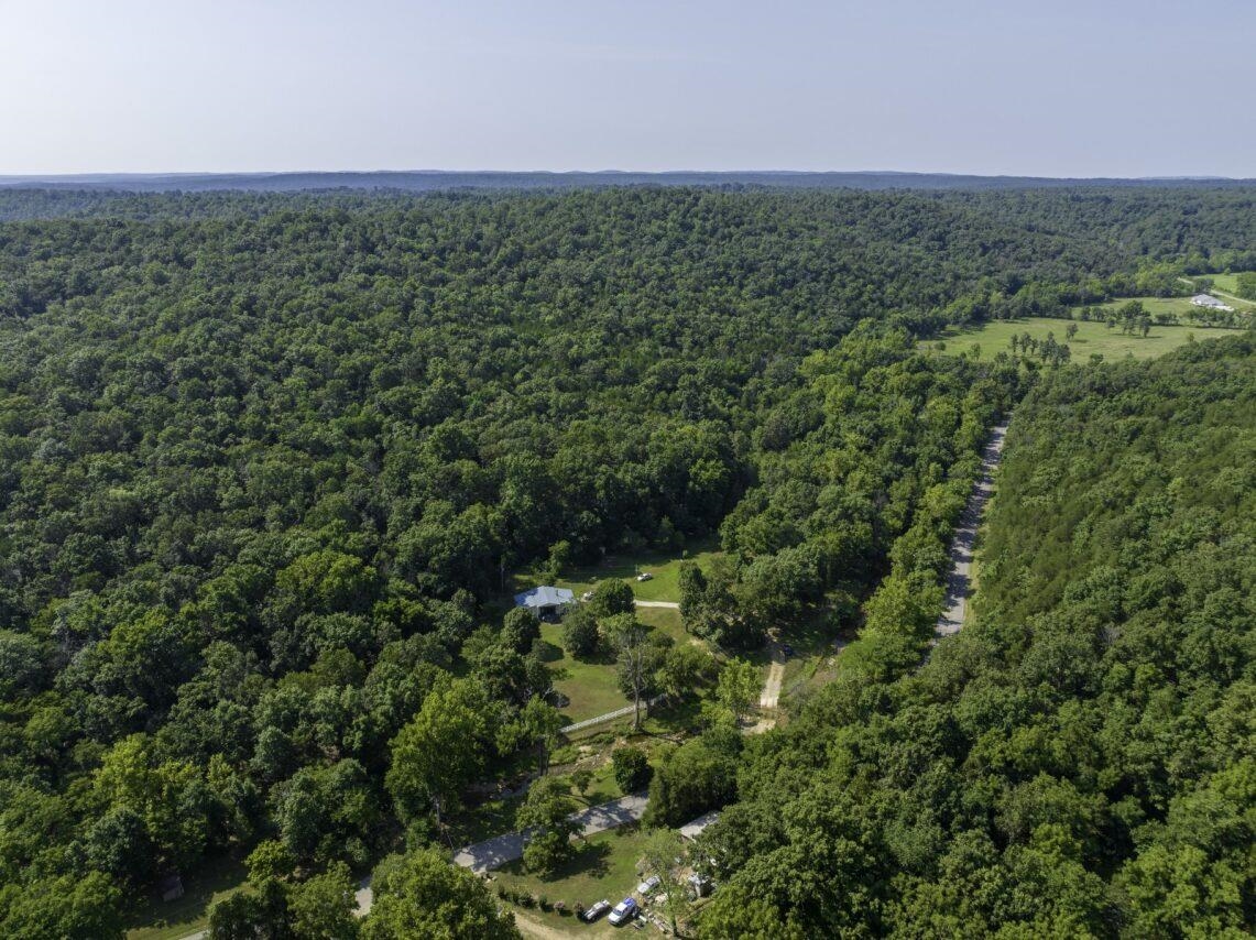 Photo 16 - Residential for sale – 218  River   Hardy, AR