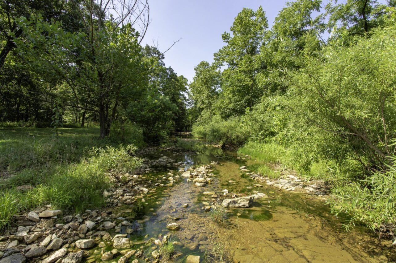 Photo 19 - Residential for sale – 218  River   Hardy, AR