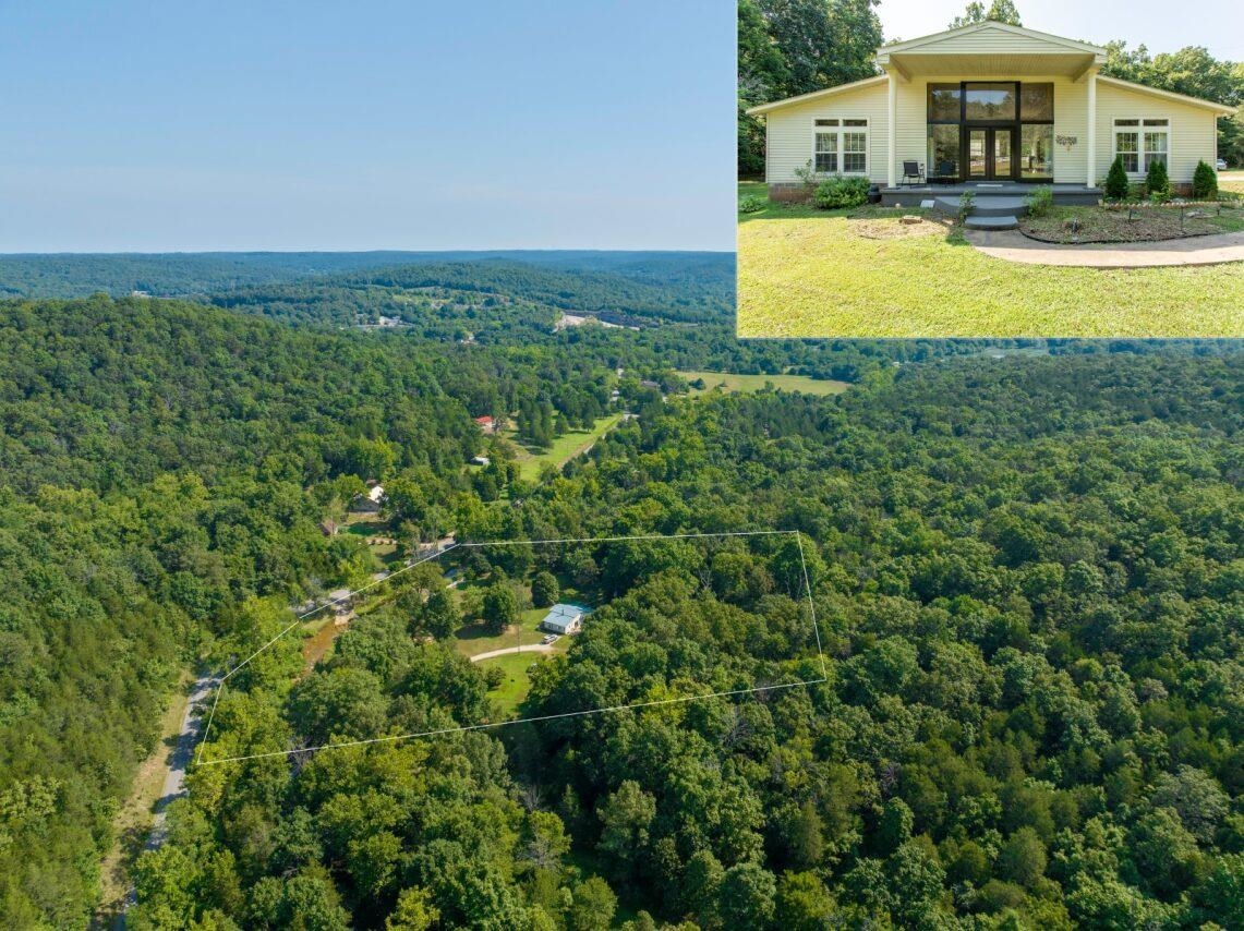 Photo 21 - Residential for sale – 218  River   Hardy, AR