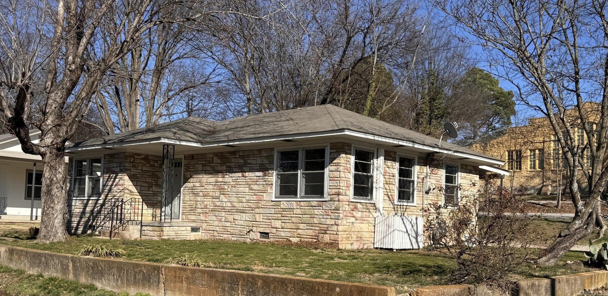 Residential for sale – 805  Vine   Batesville, AR