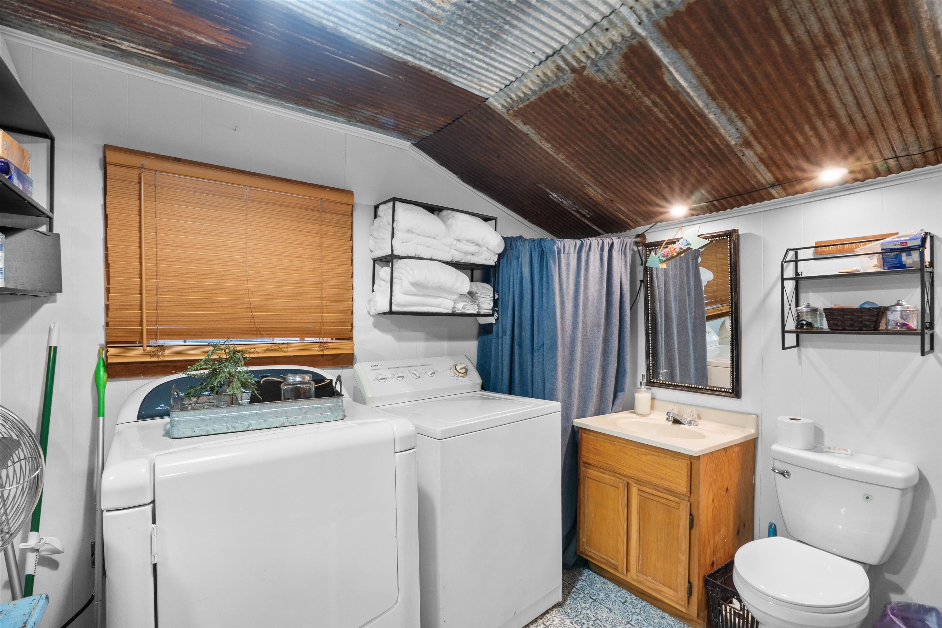 Photo 10 - Residential for sale – 11186 W AR 58 HWY   Guion, AR