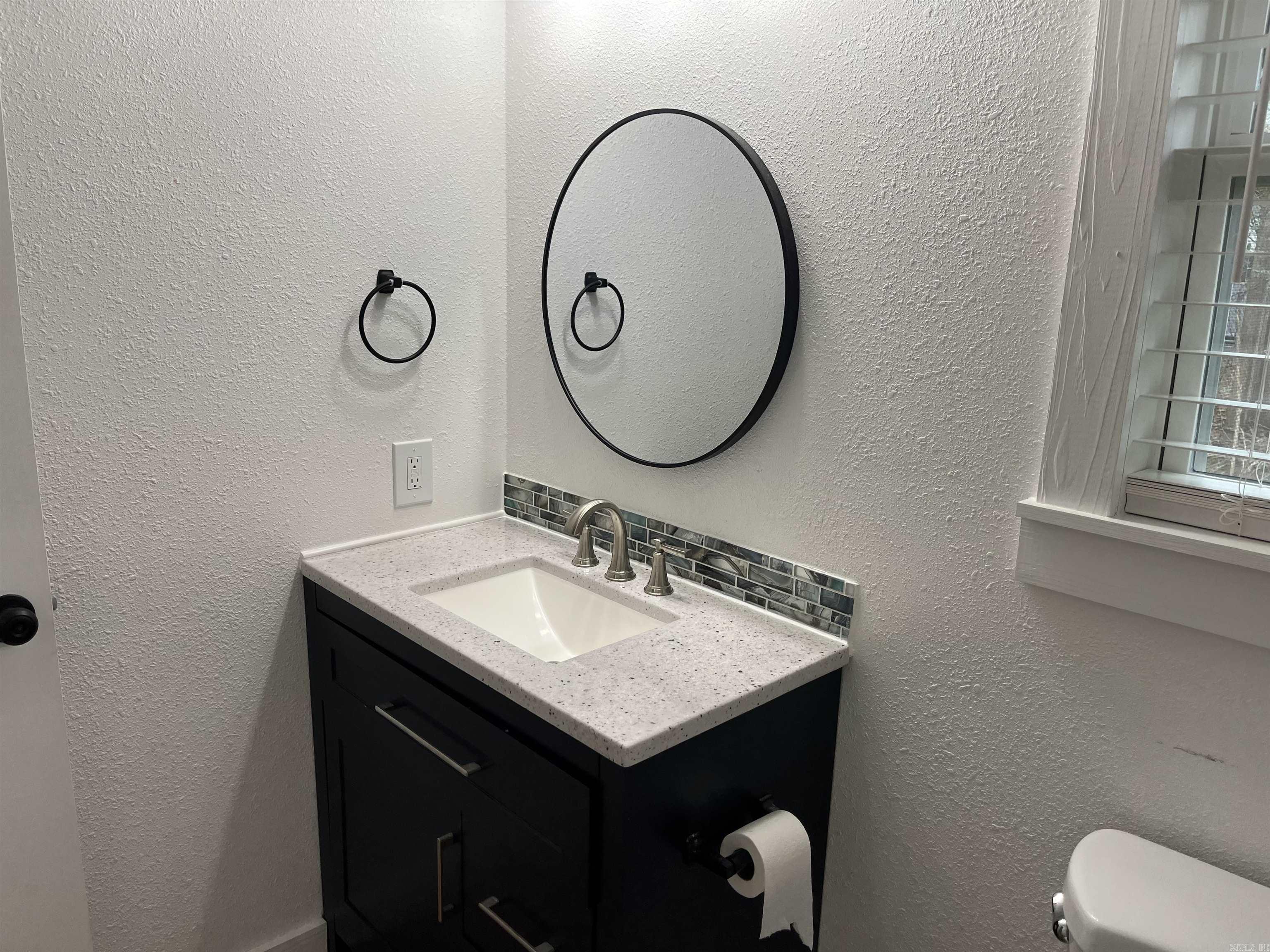 Photo 11 - Residential for sale – 840  Broad   Batesville, AR