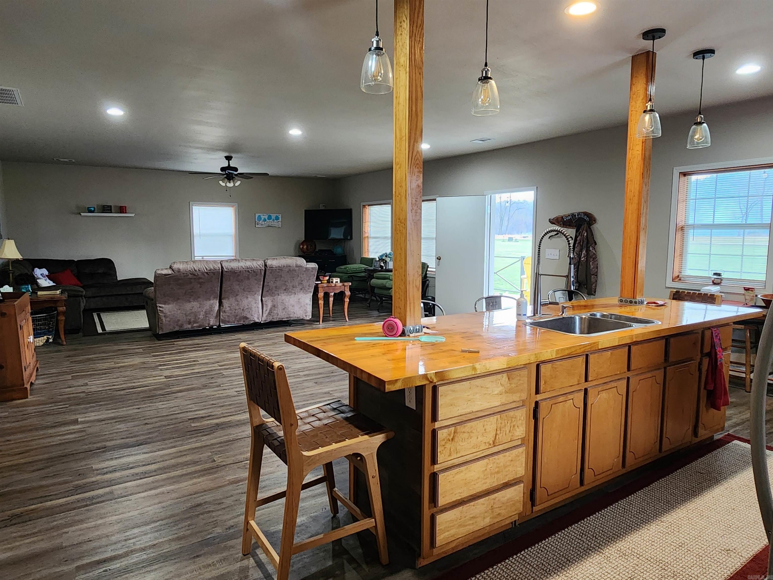 Photo 8 - Residential for sale – 333  Manor   Melbourne, AR