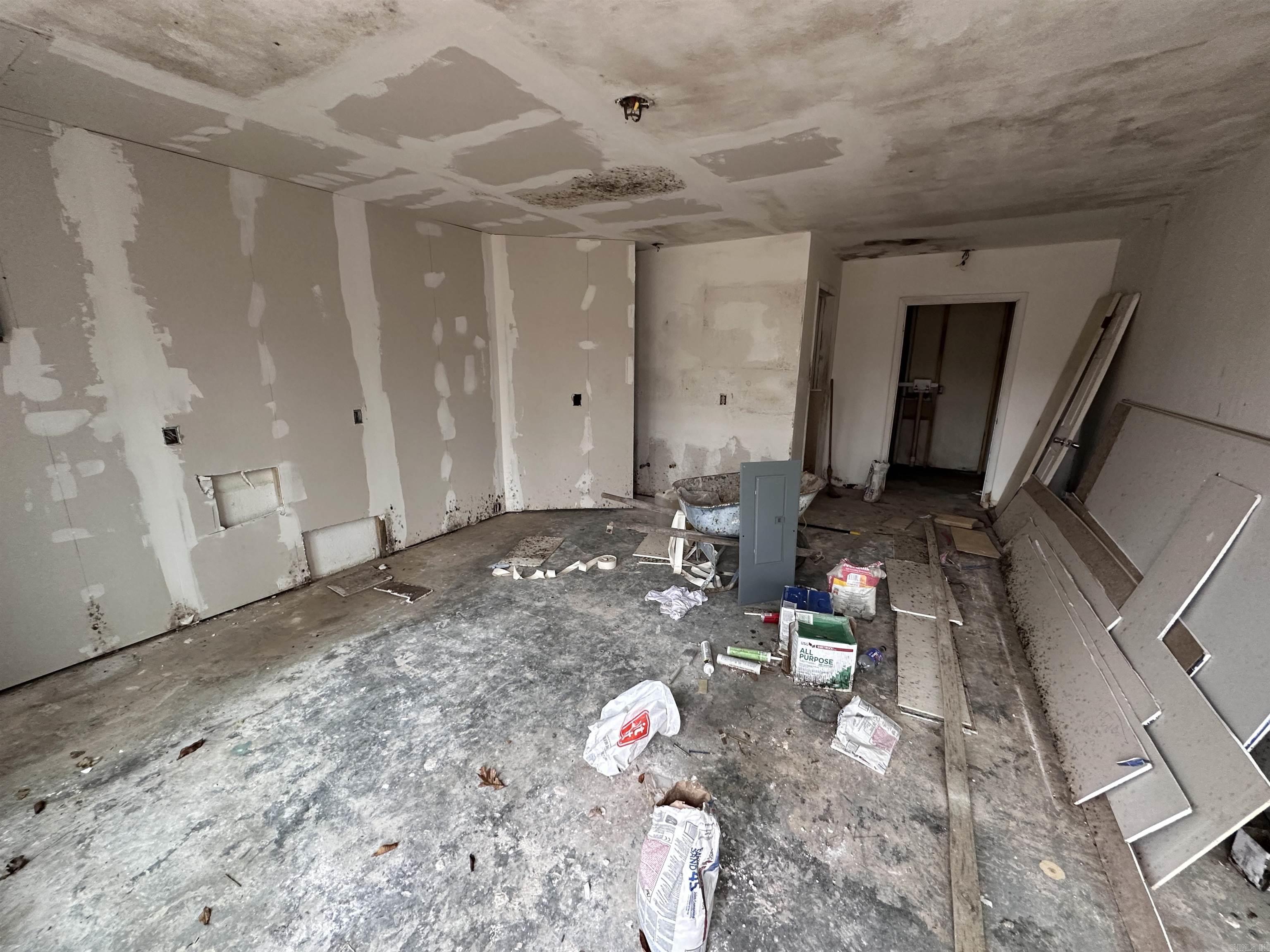 Photo 10 - Residential for sale – 1290  Cave Creek Rd   Batesville, AR