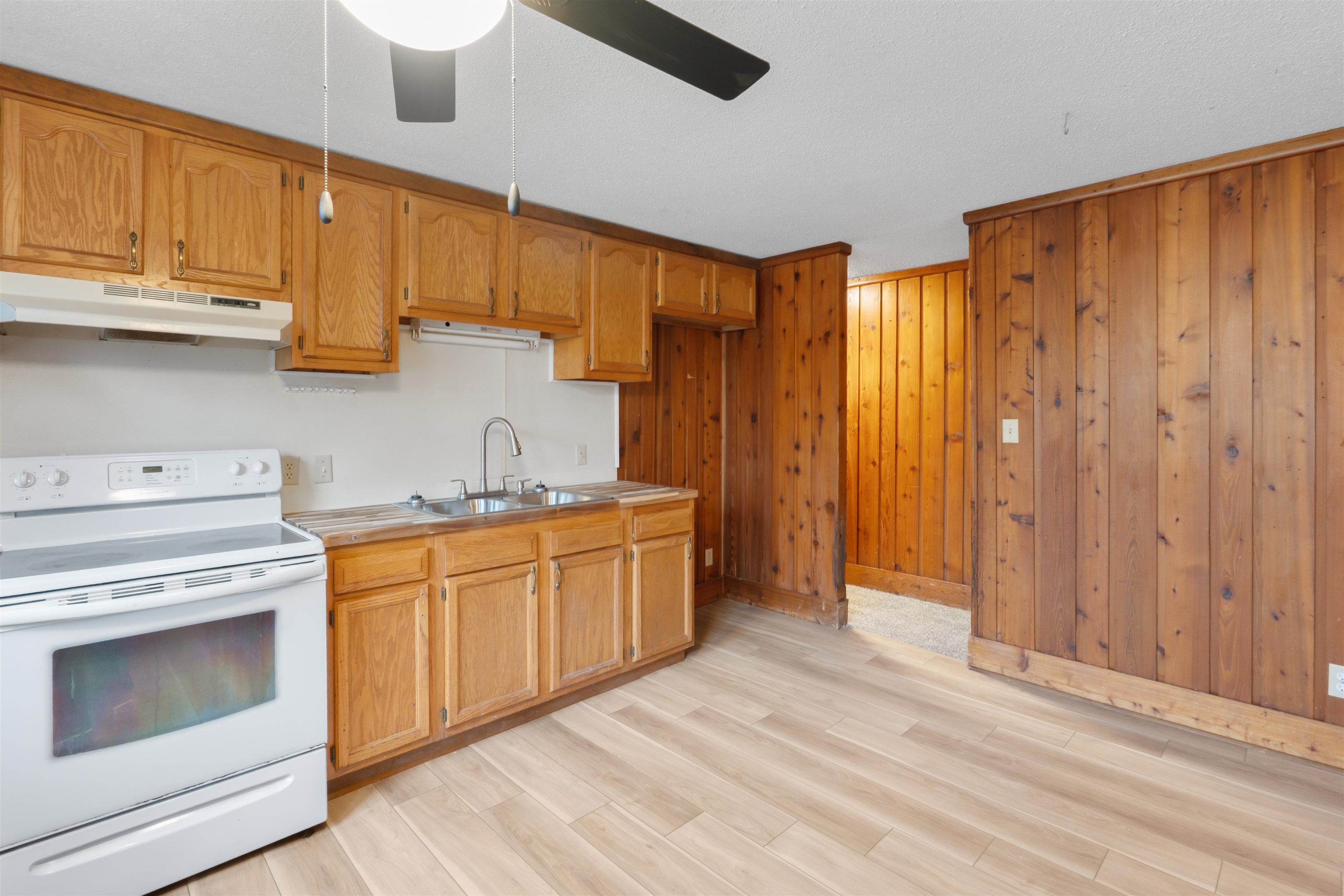 Photo 4 - Residential for sale – 1105  Prairie Drive   Horseshoe Bend, AR