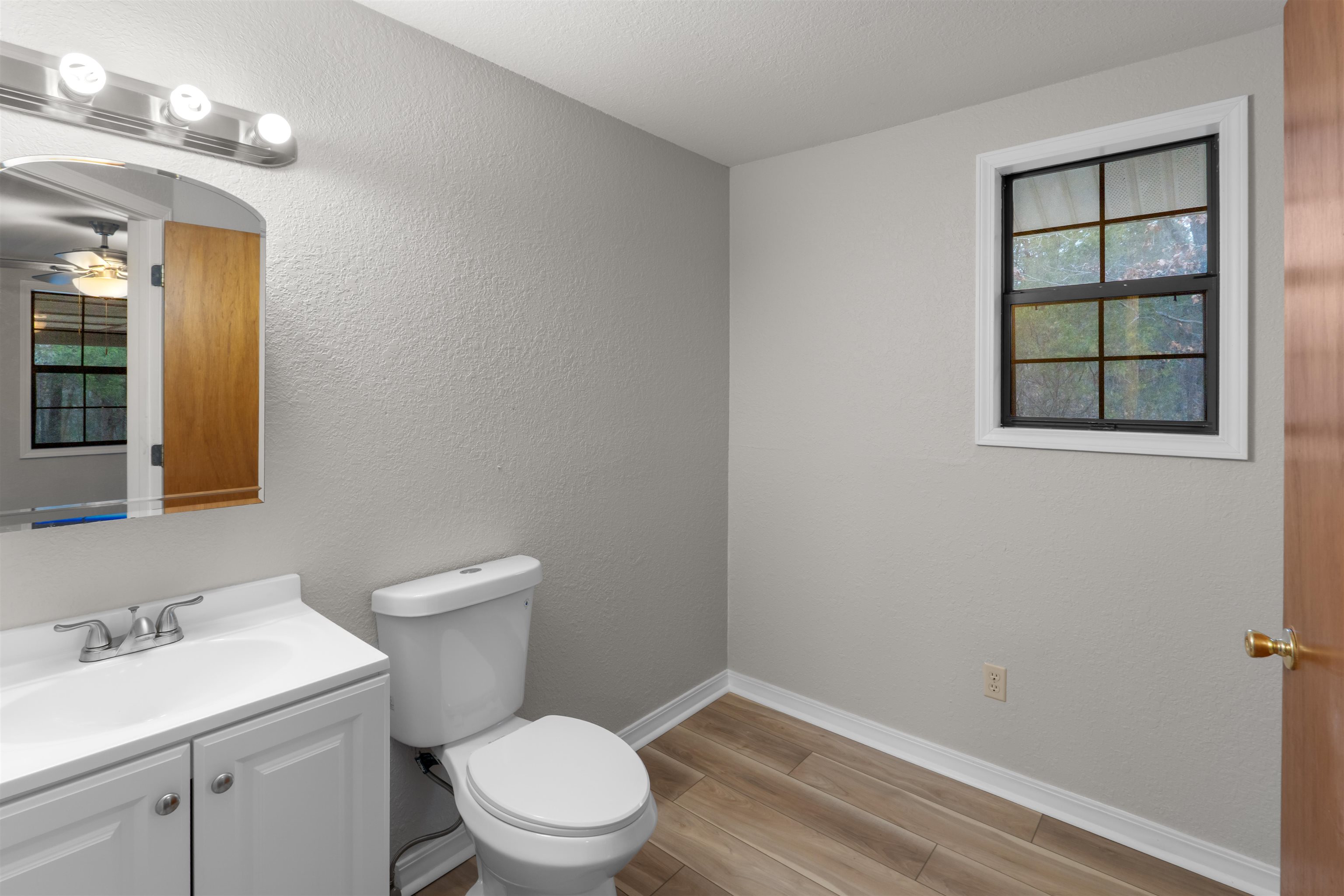 Photo 9 - Residential for sale – 1105  Prairie Drive   Horseshoe Bend, AR