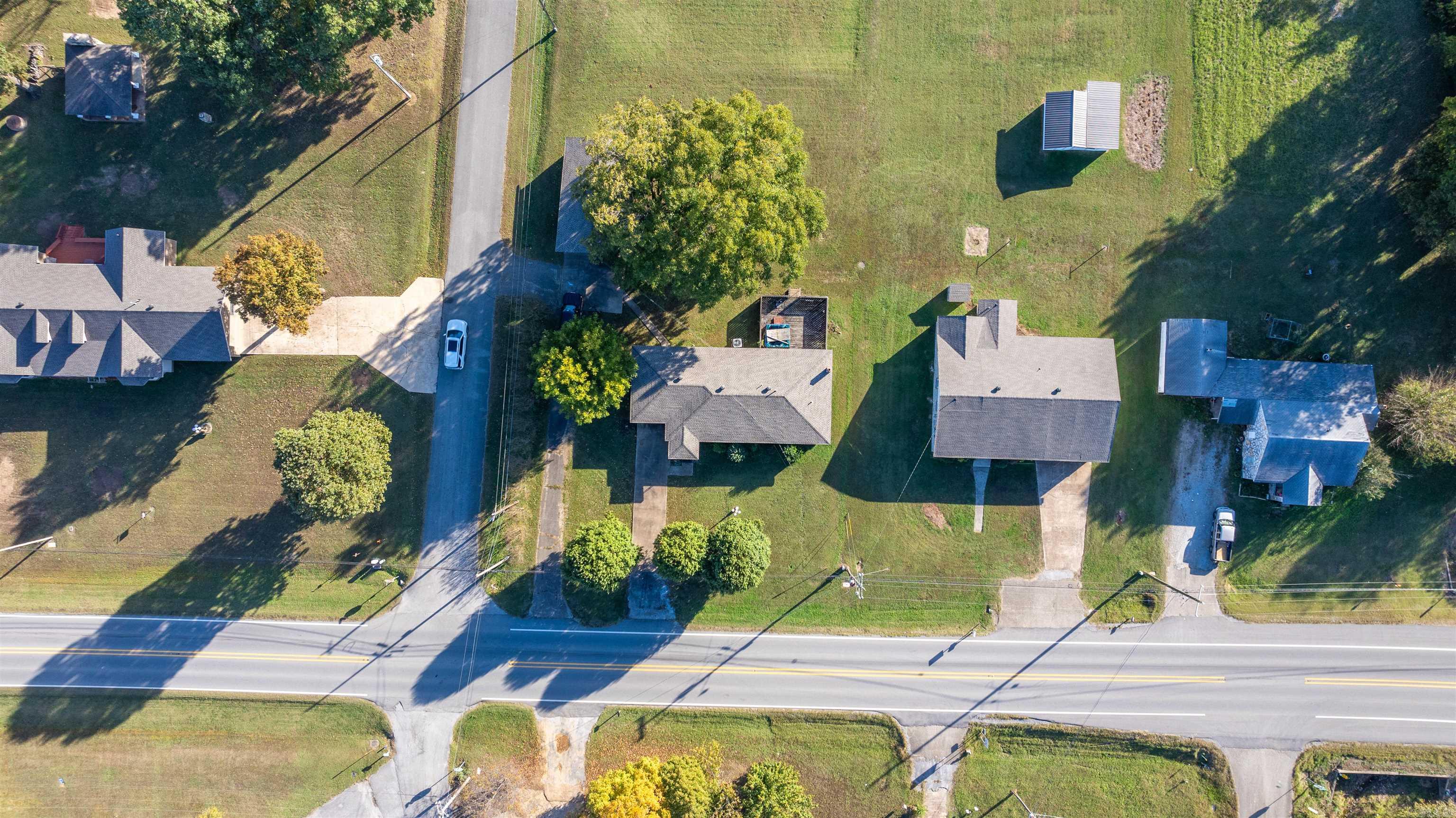 Photo 33 - Residential for sale – 515 E Center   Cave City, AR