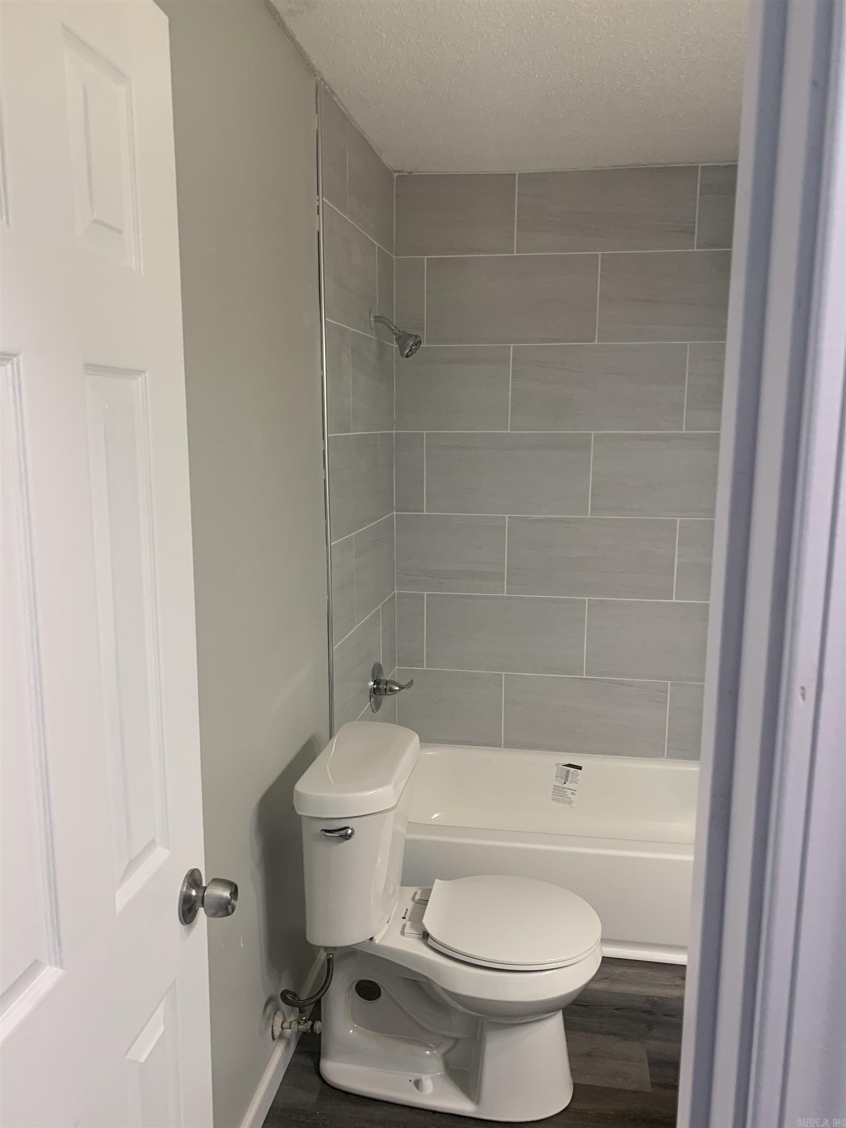 Photo 11 - Residential for sale – 2715  Neeley  A-D Batesville, AR