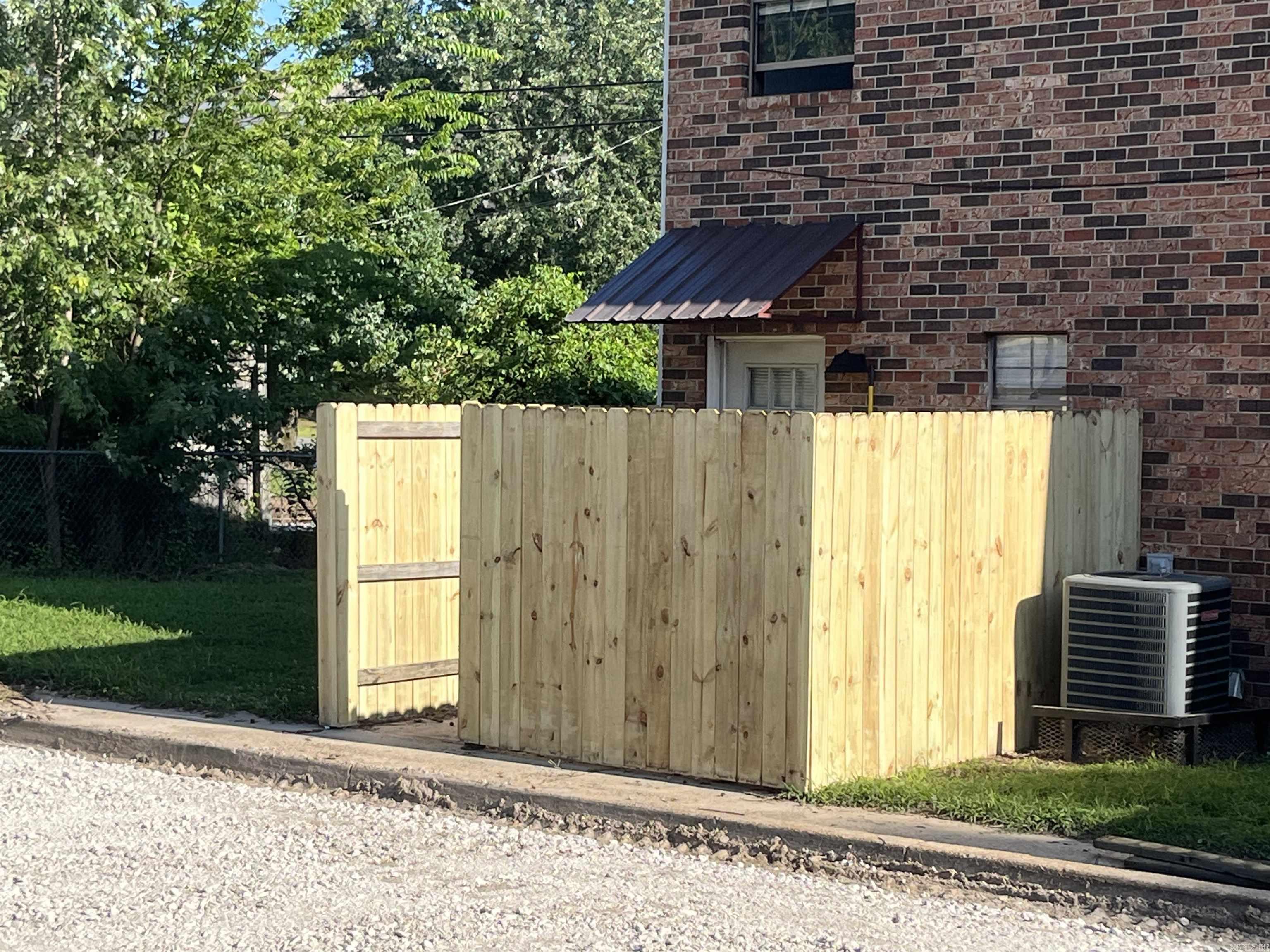 Photo 4 - Residential for sale – 2715  Neeley  A-D Batesville, AR