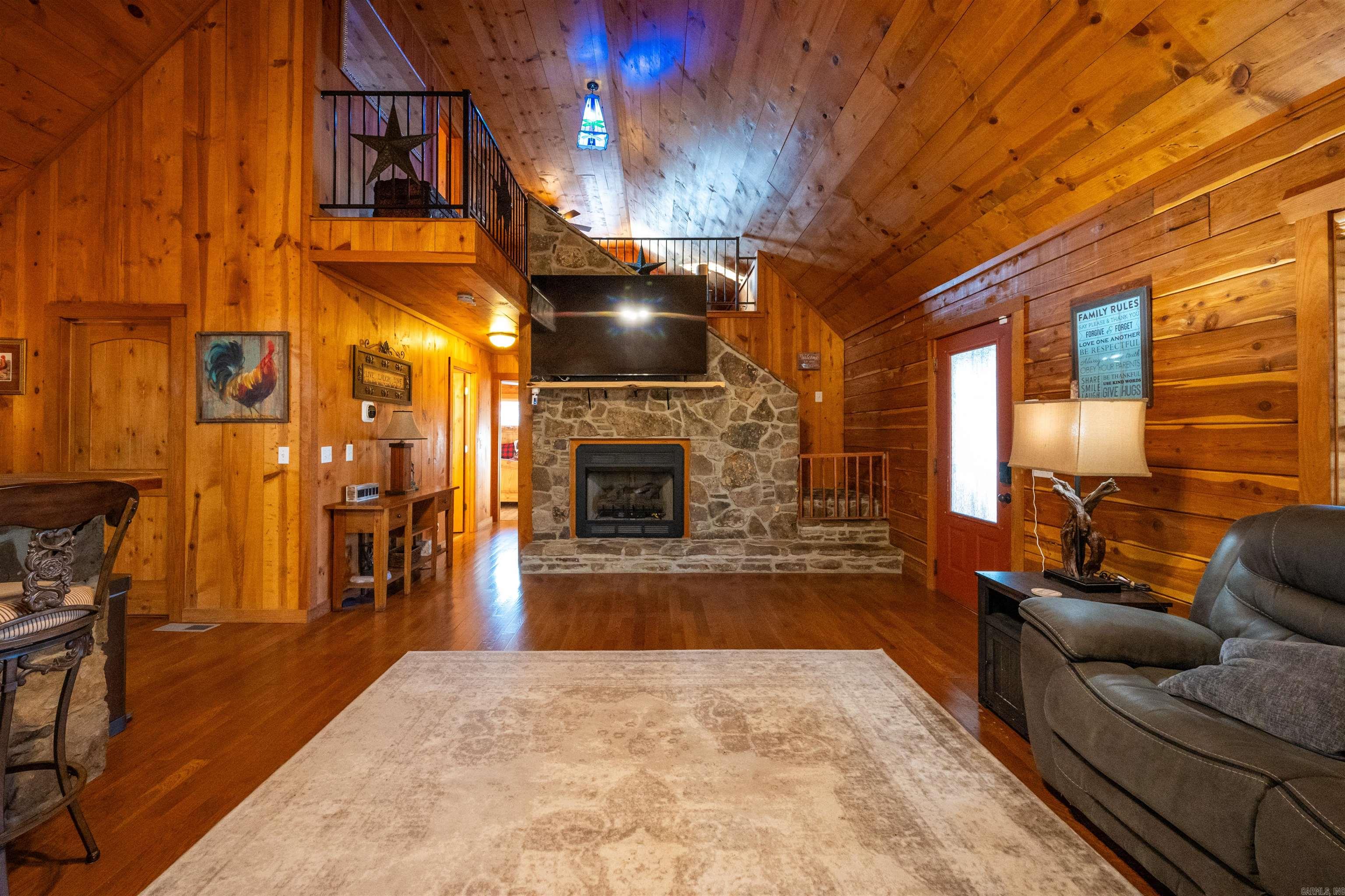 Photo 5 - Residential for sale – 103  Tyler   Melbourne, AR