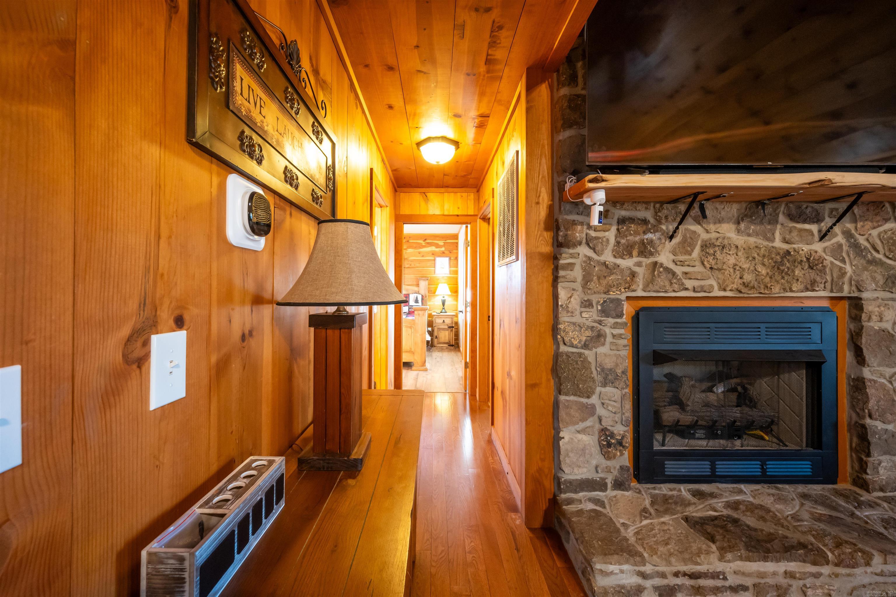 Photo 10 - Residential for sale – 103  Tyler   Melbourne, AR