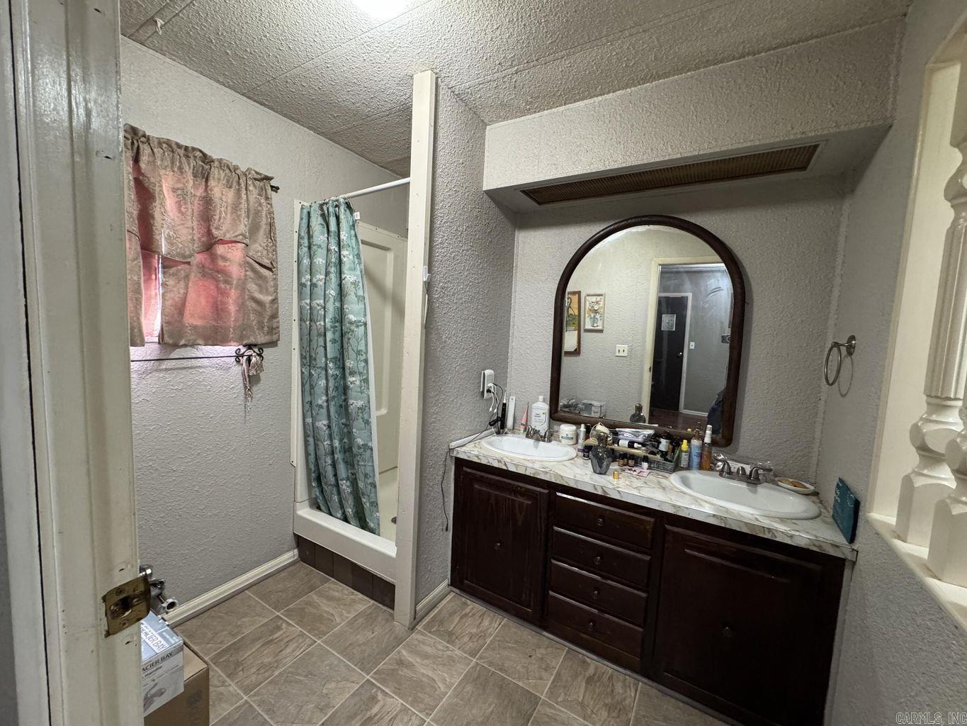 Photo 22 - Residential for sale – 1209  Hawk   Horseshoe Bend, AR