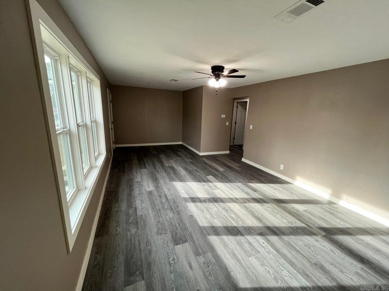 Photo 9 - Residential for sale – 110 W 7th   Newark, AR