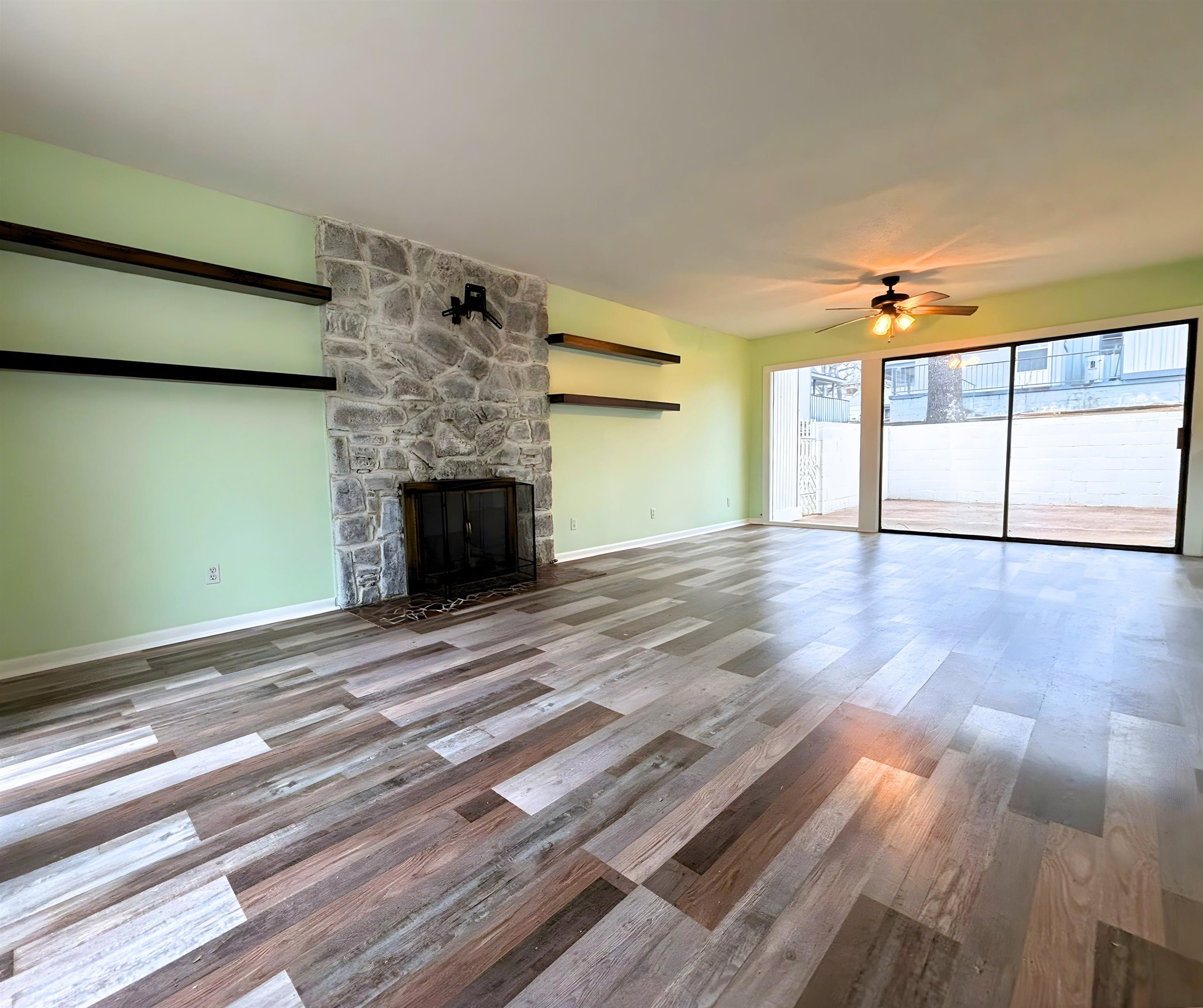 Photo 4 - Residential for sale – 15  Setting Sun   Cherokee Village, AR