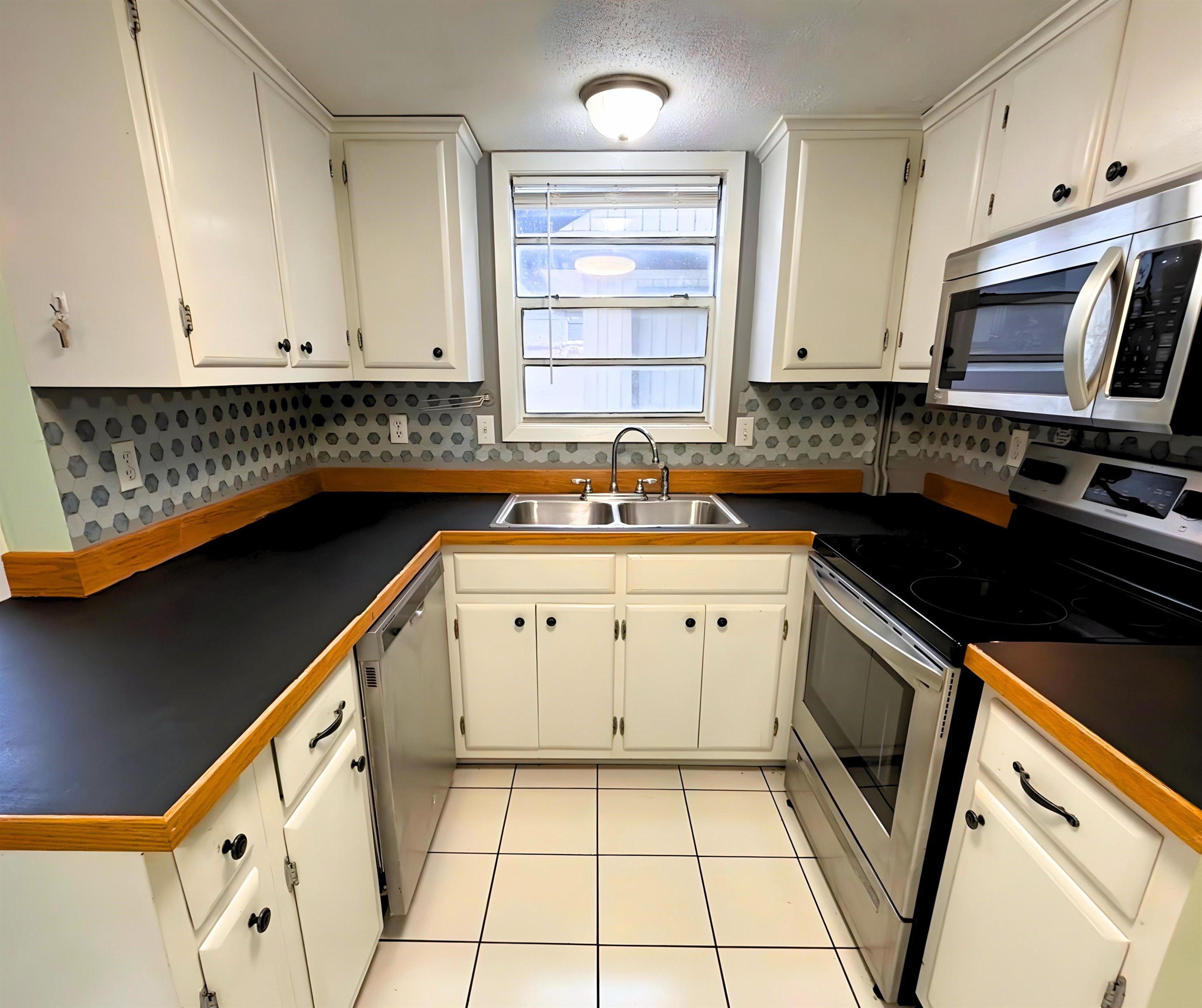 Photo 9 - Residential for sale – 15  Setting Sun   Cherokee Village, AR