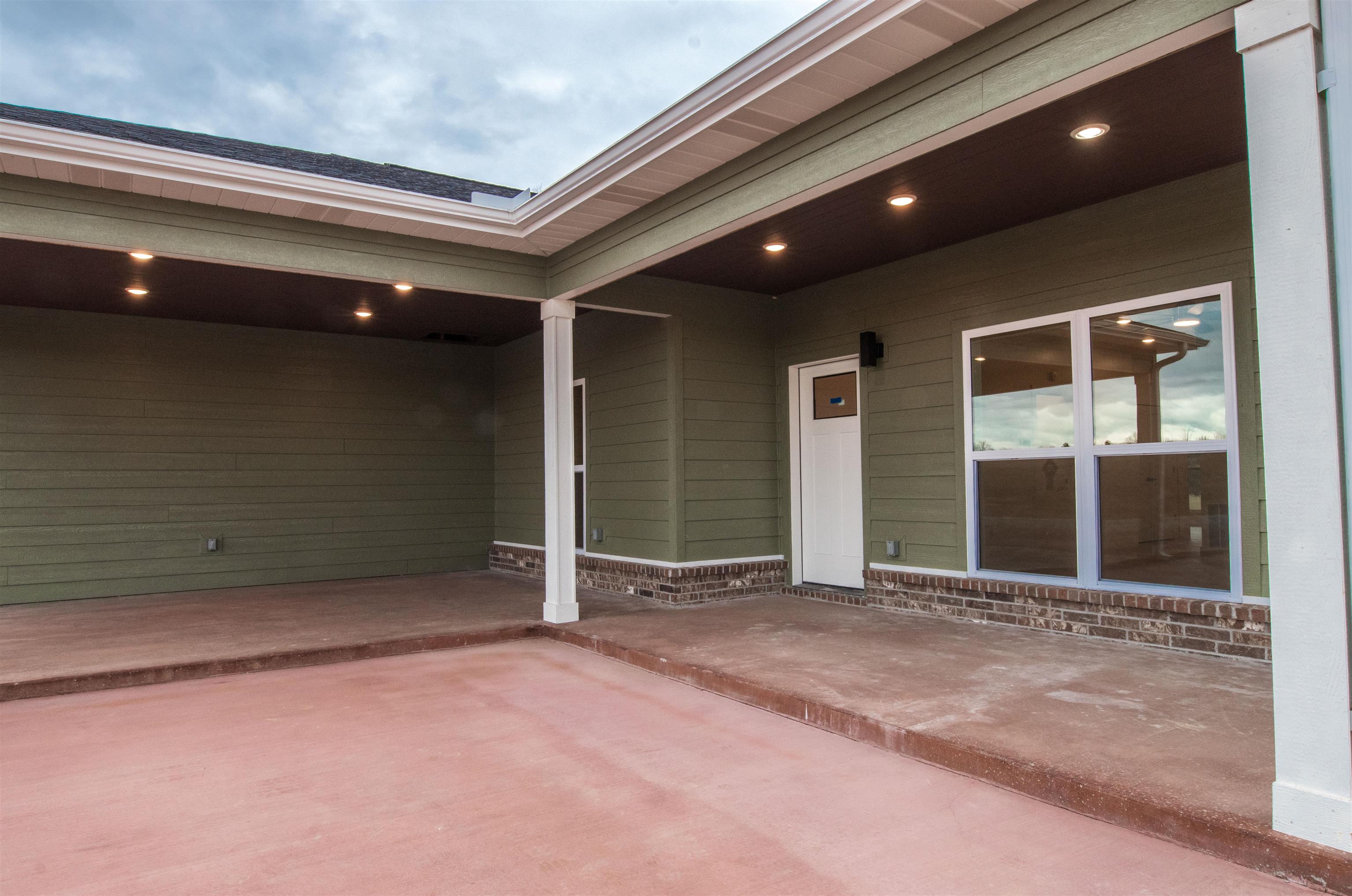 Residential for sale – 400  Firethorn Augusta Building Unit 2  Melbourne, AR