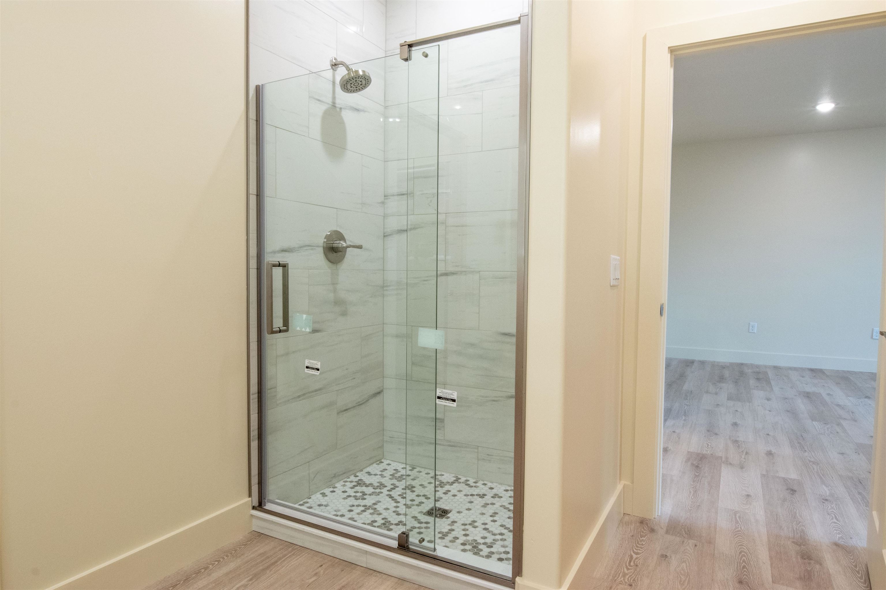 Photo 12 - Residential for sale – 400  Firethorn Augusta Building Unit 2  Melbourne, AR