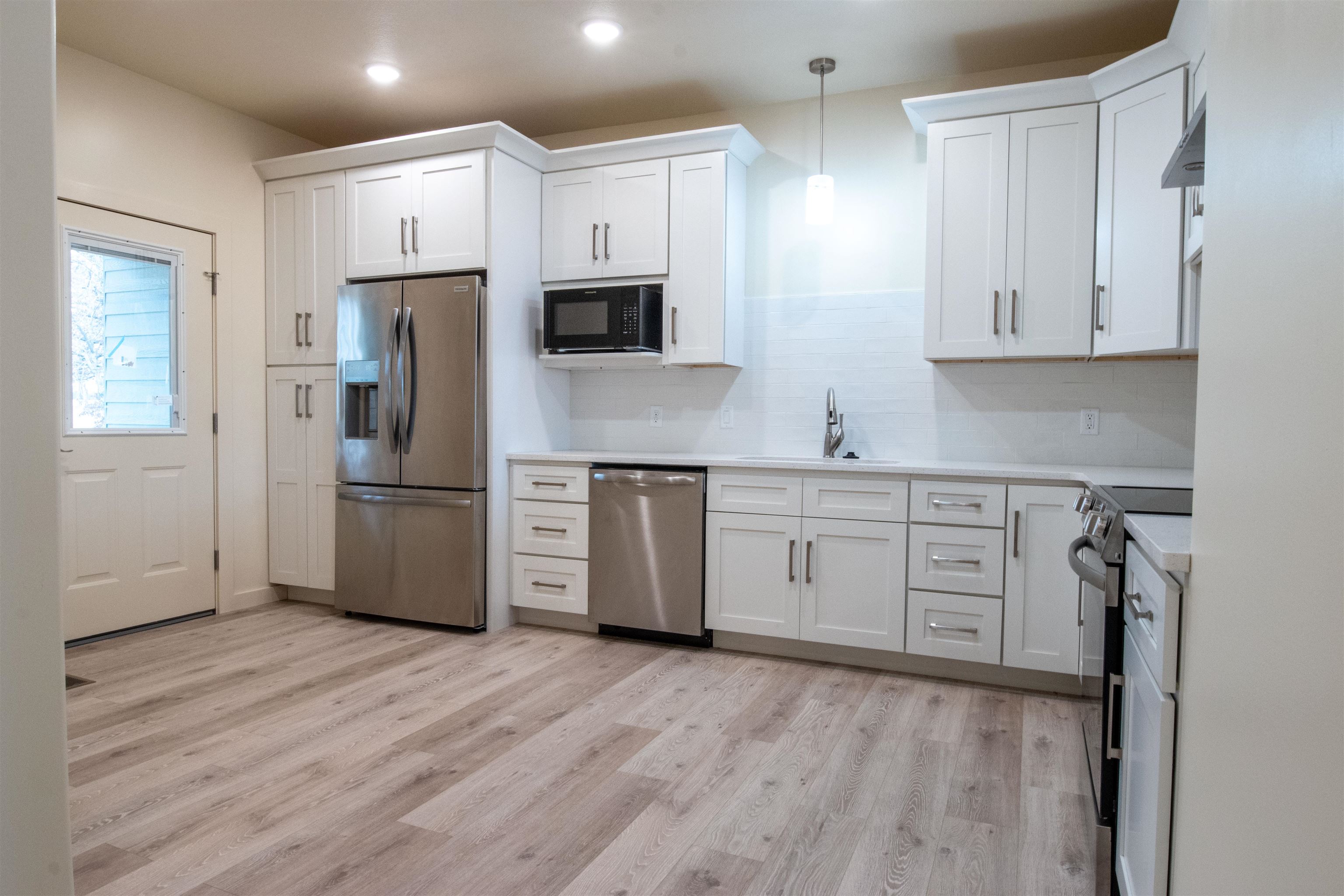 Photo 7 - Residential for sale – 400  Firethorn Augusta Building Unit 2  Melbourne, AR