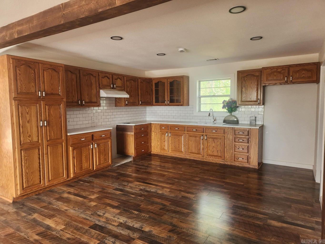 Photo 3 - Residential for sale – 685 S 9th   Batesville, AR